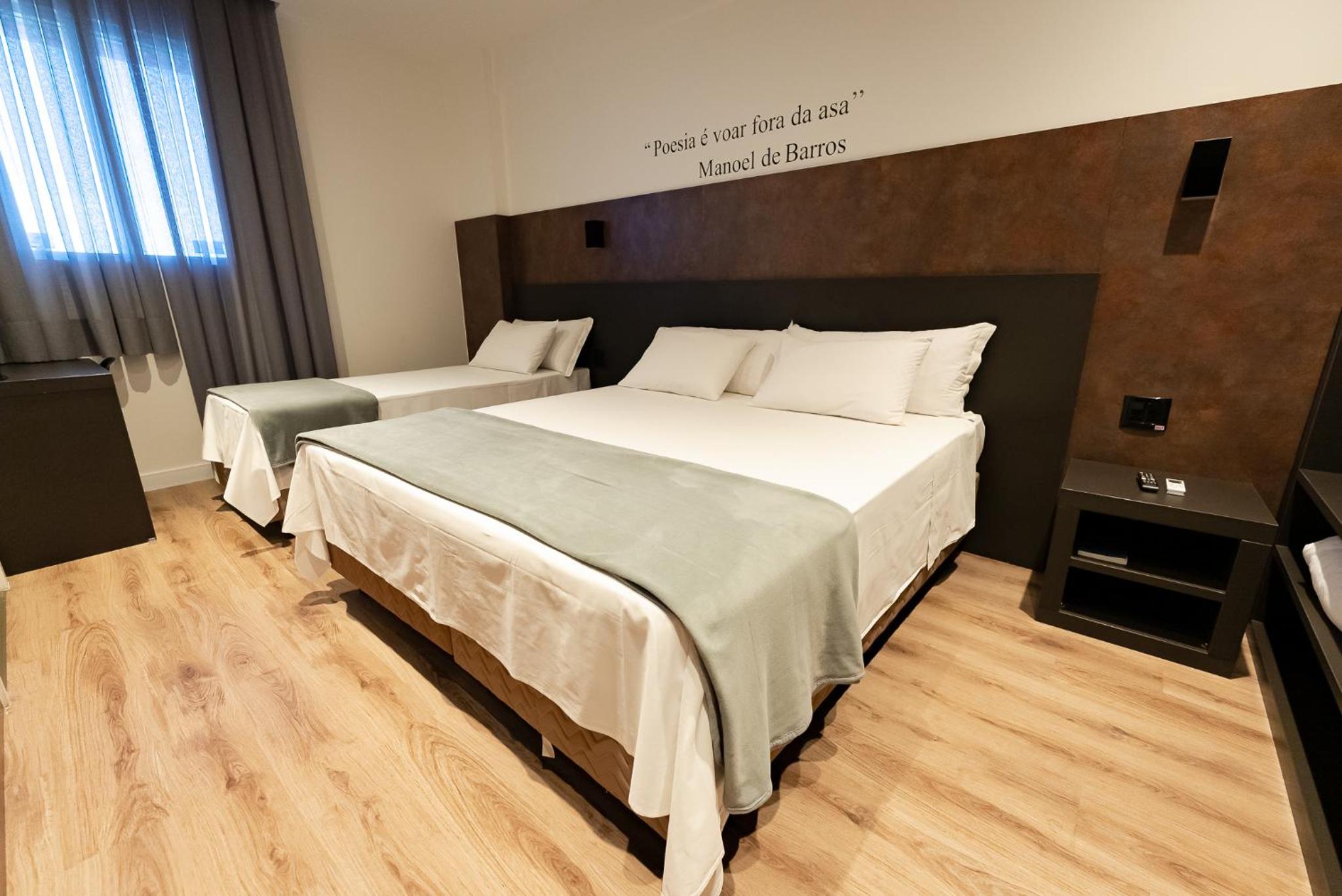 Luxury Triple Room - Photo 2