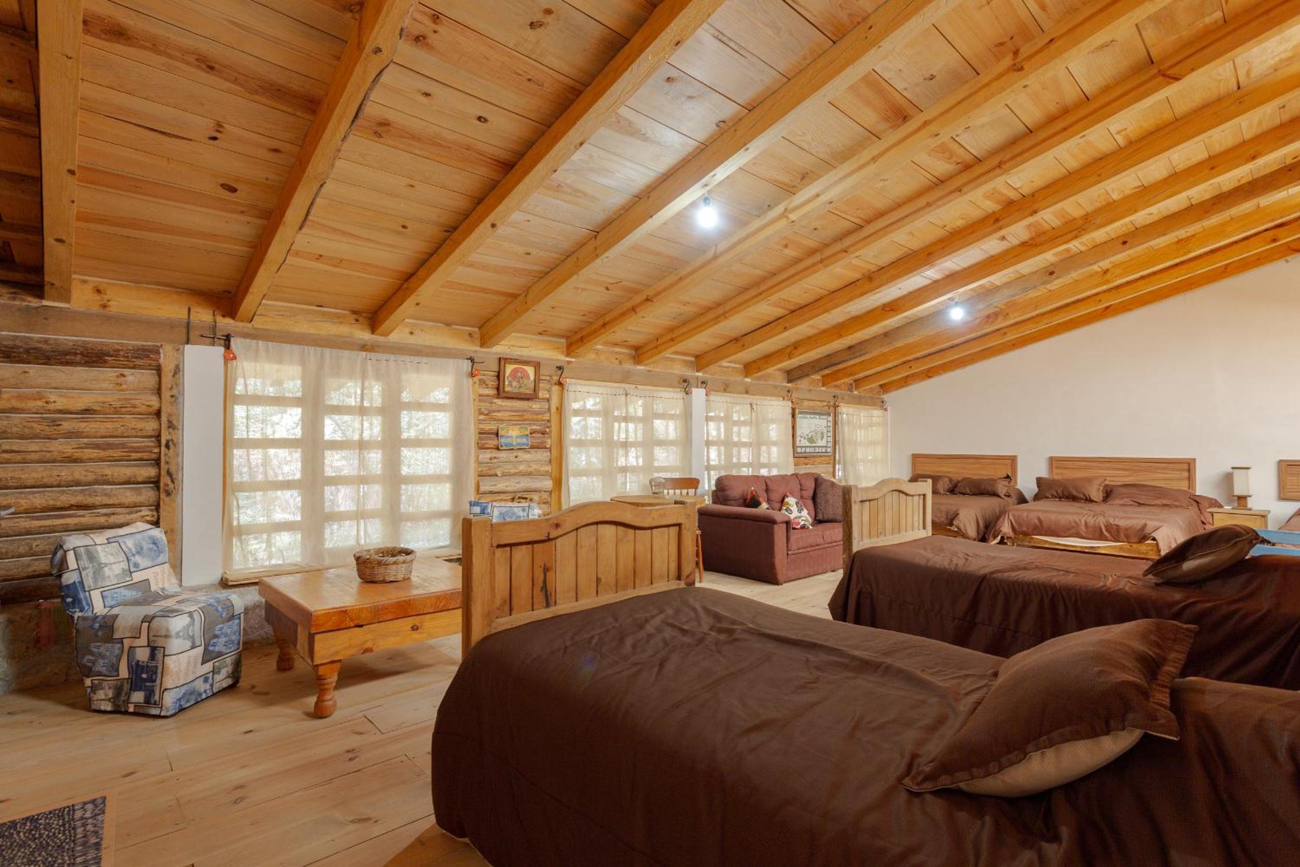 Deluxe Family Room - Photo 1