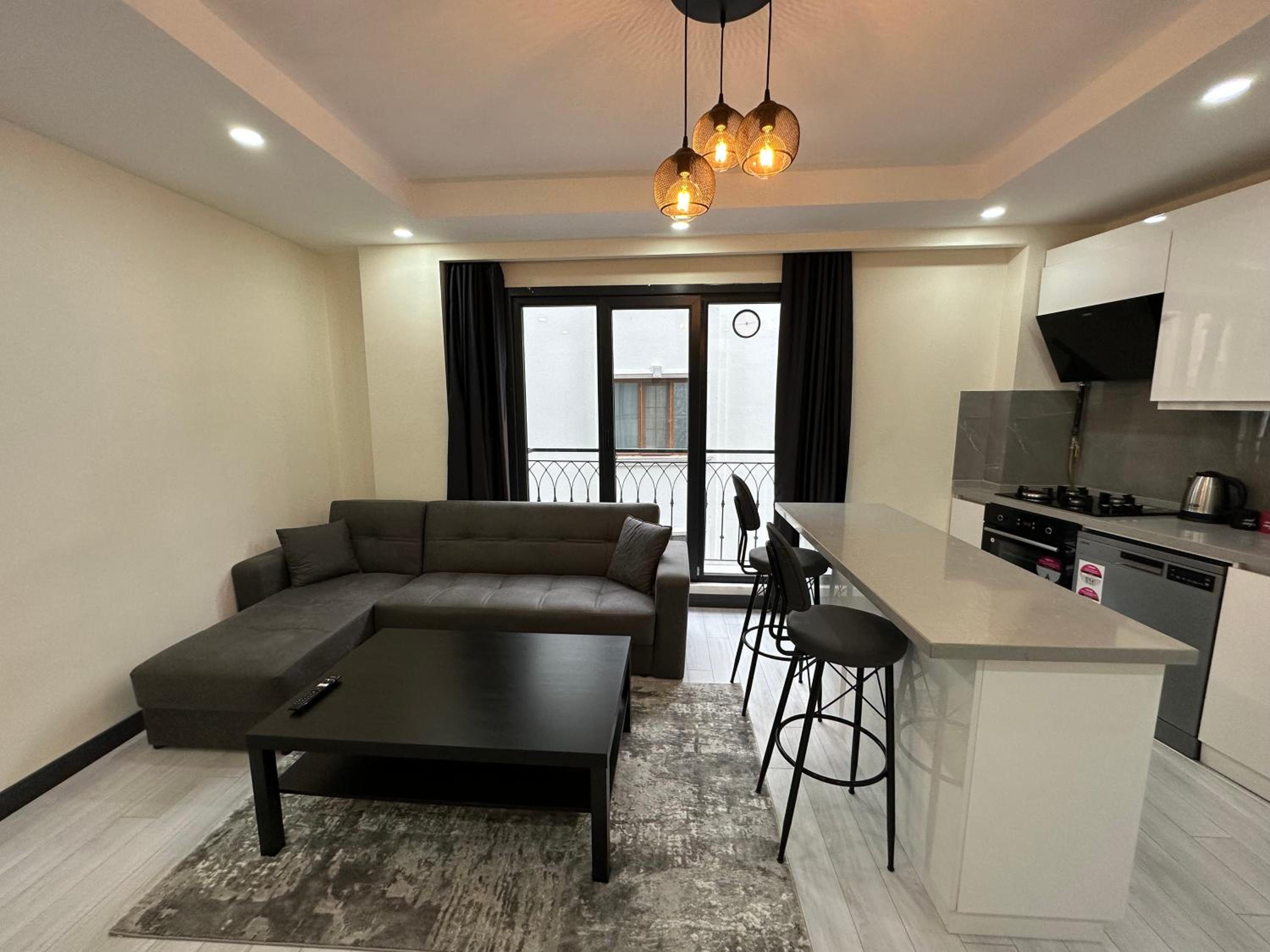 Apartment with Balcony photo 2