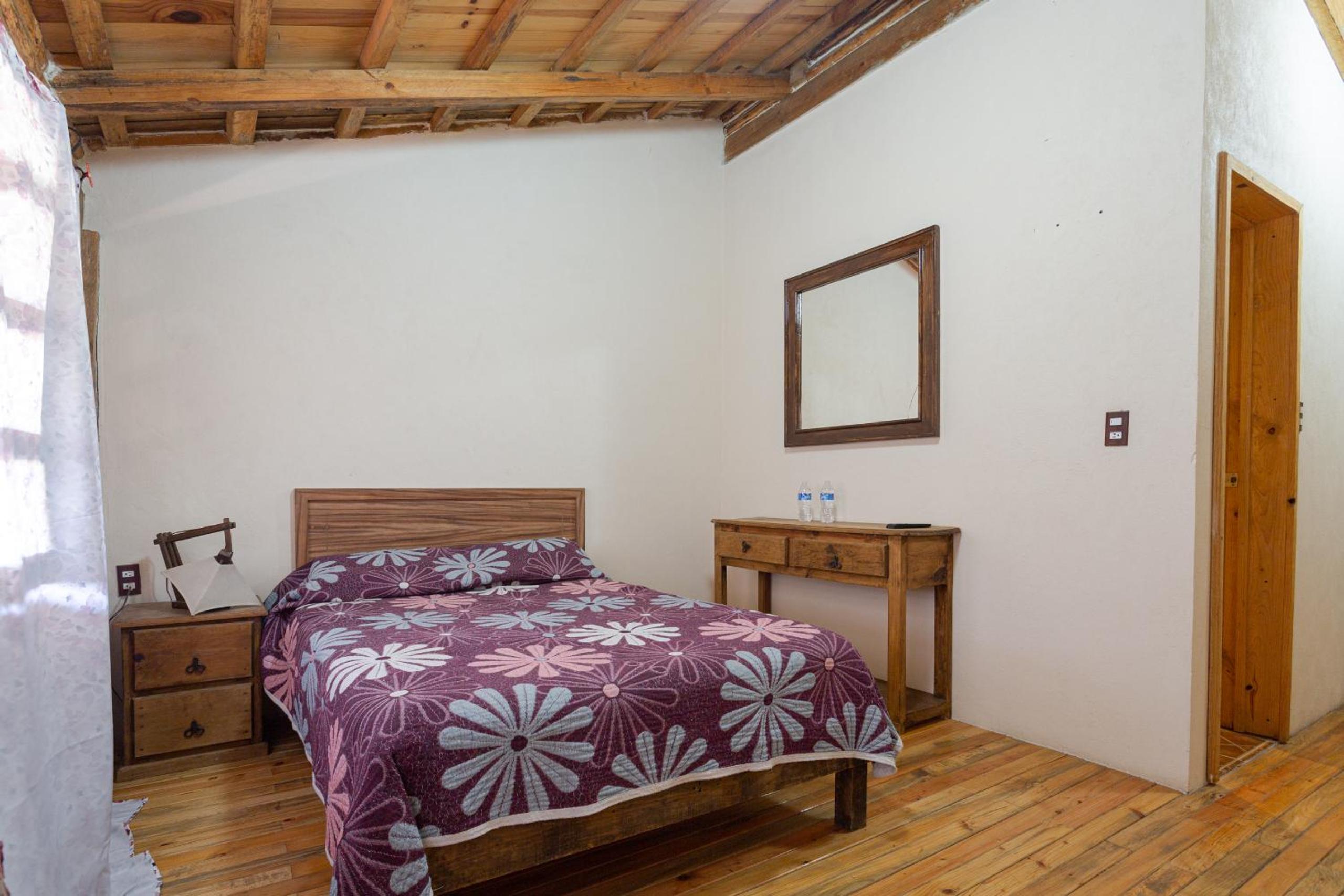 Suite - Photo 1