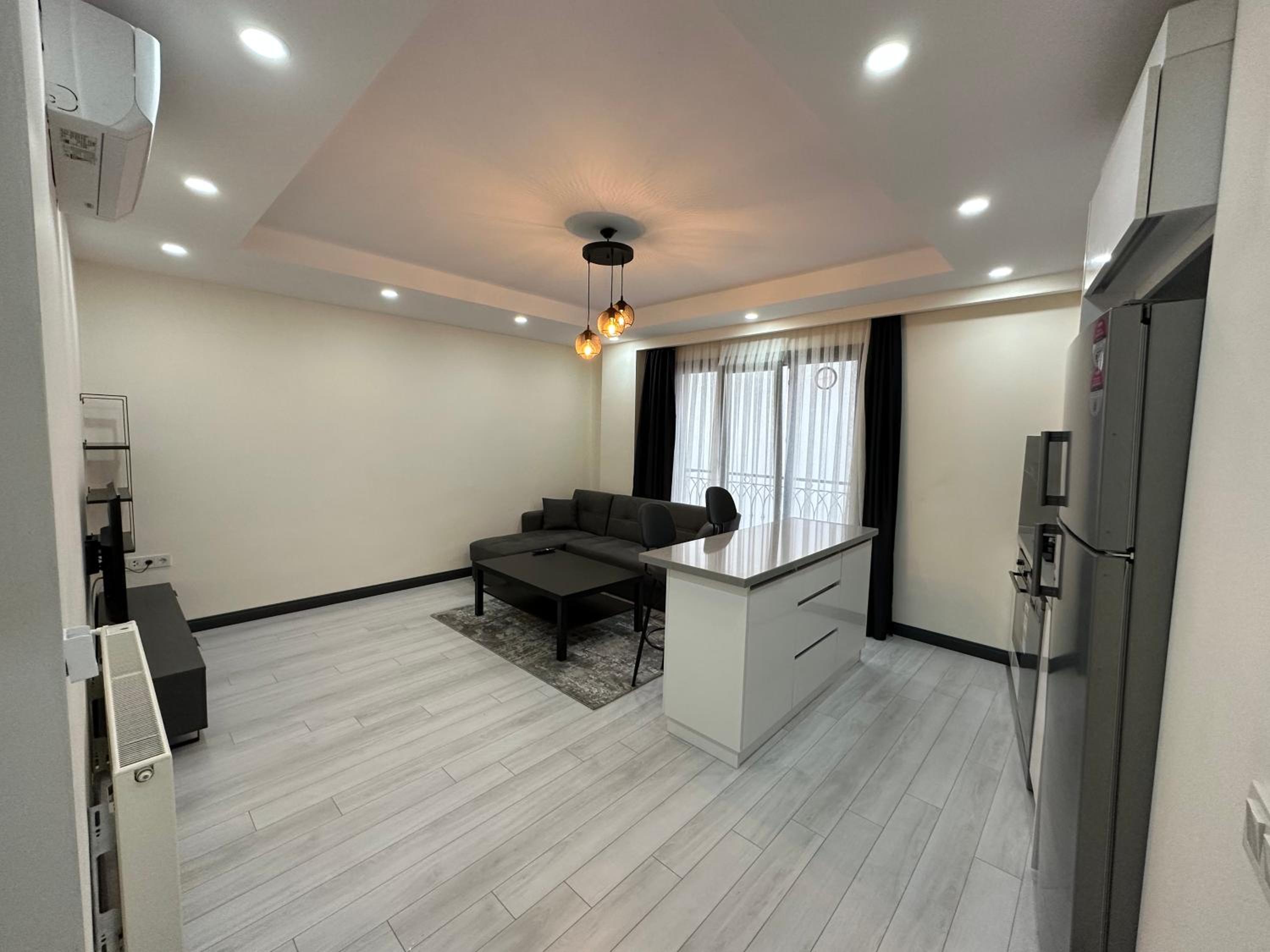Apartment with Balcony photo 1
