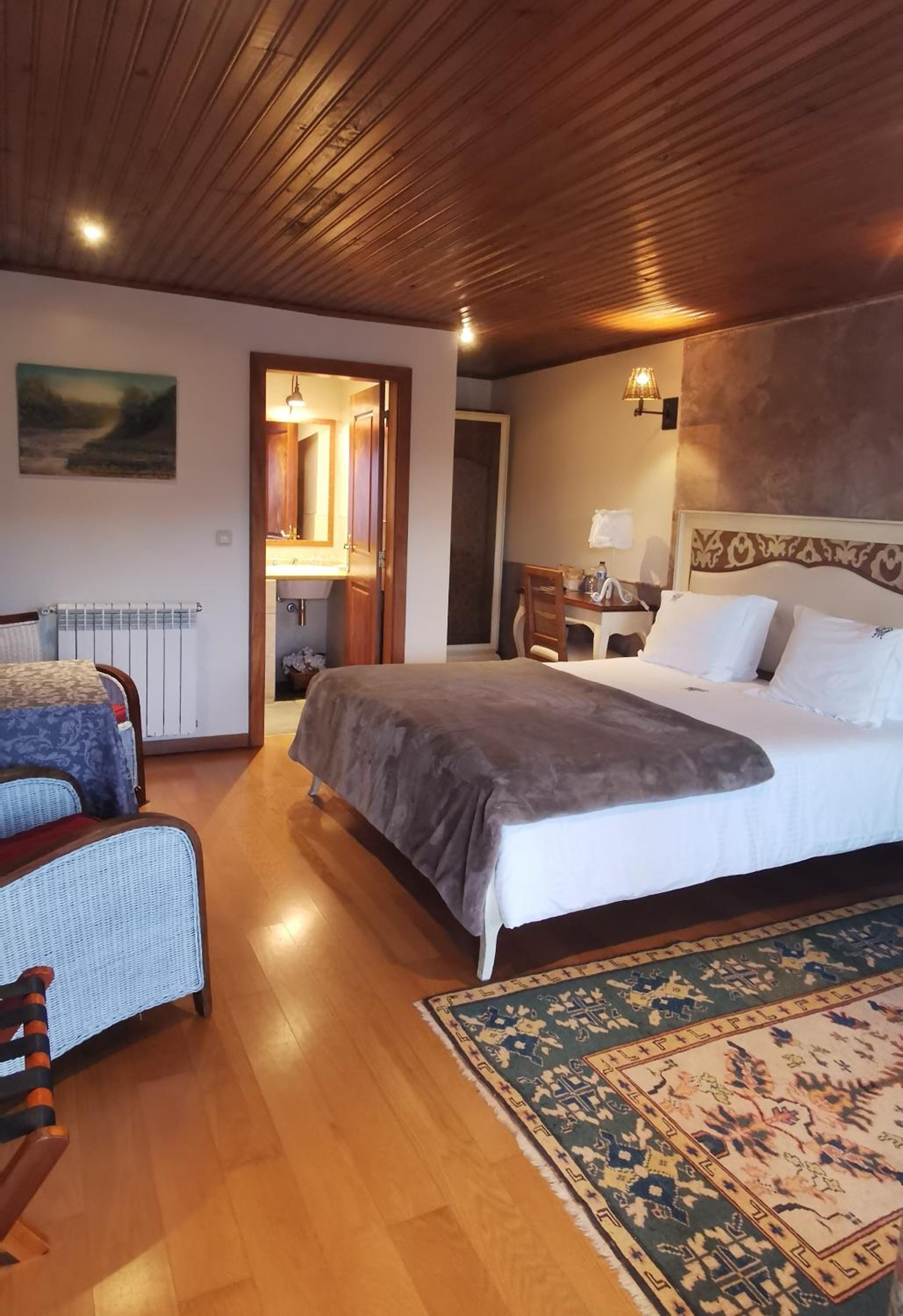 Standard Double Room with River View photo 3