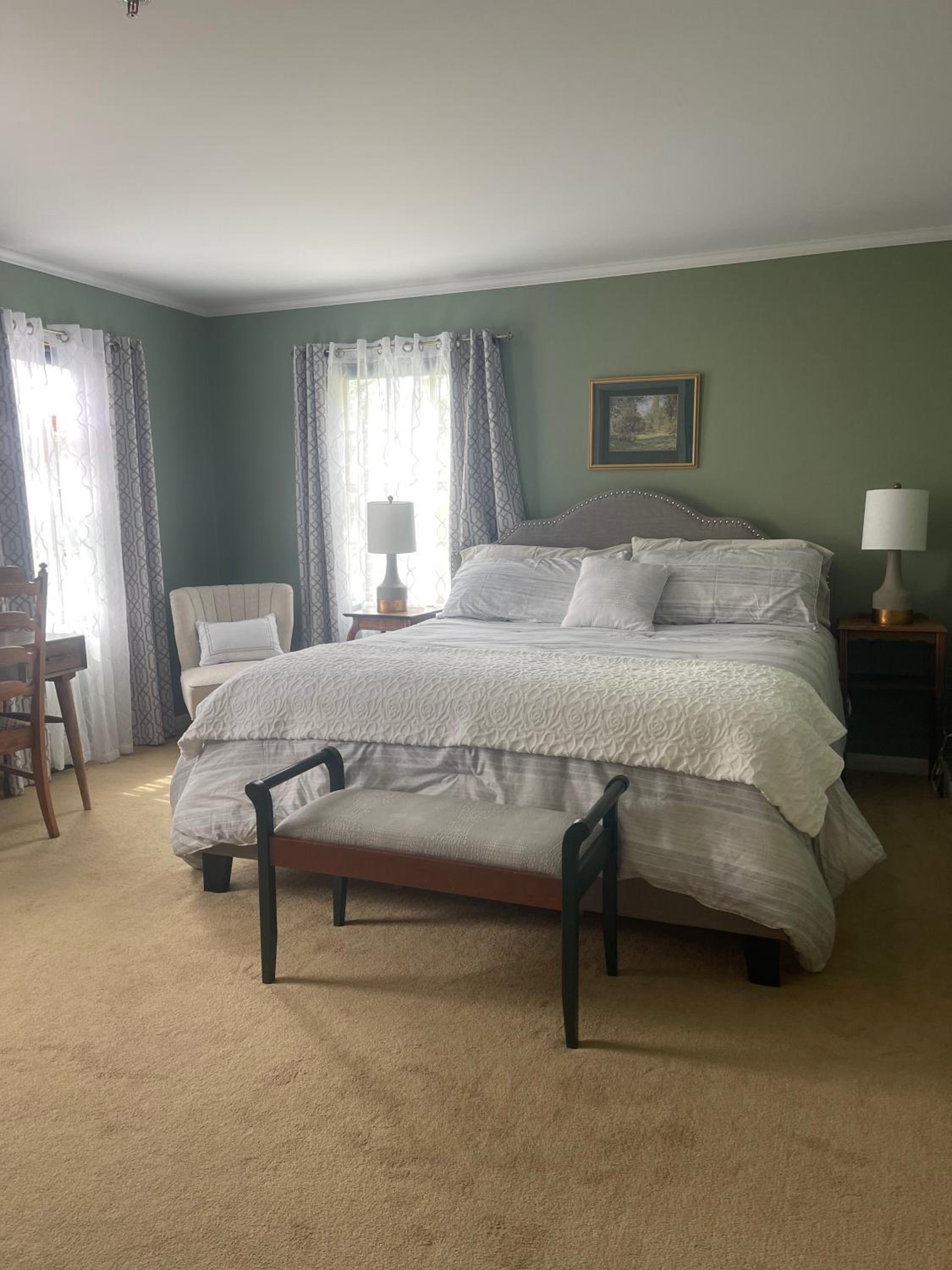 Deluxe King Room