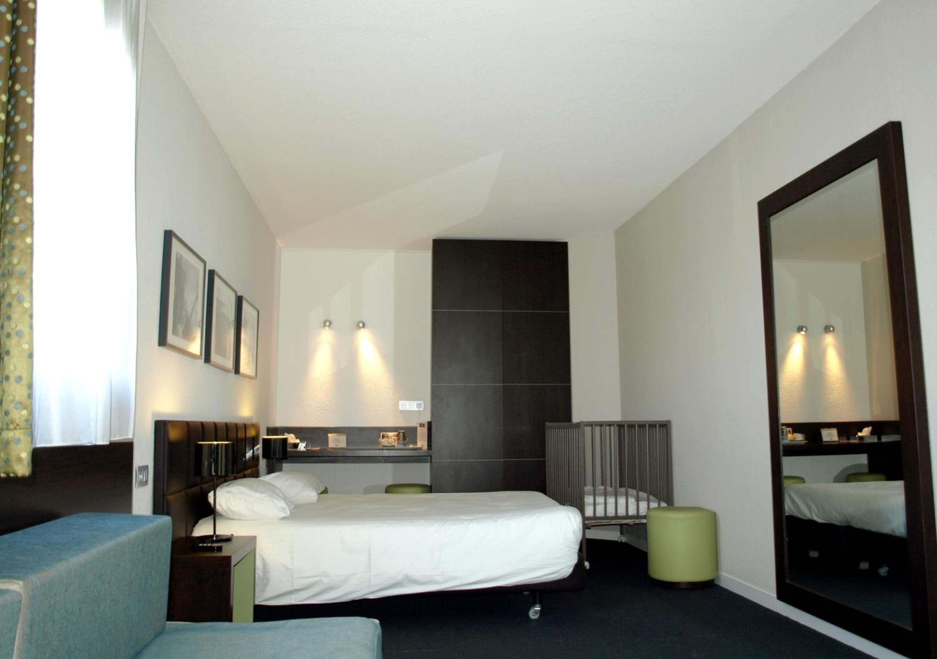 Double Room - Photo 5