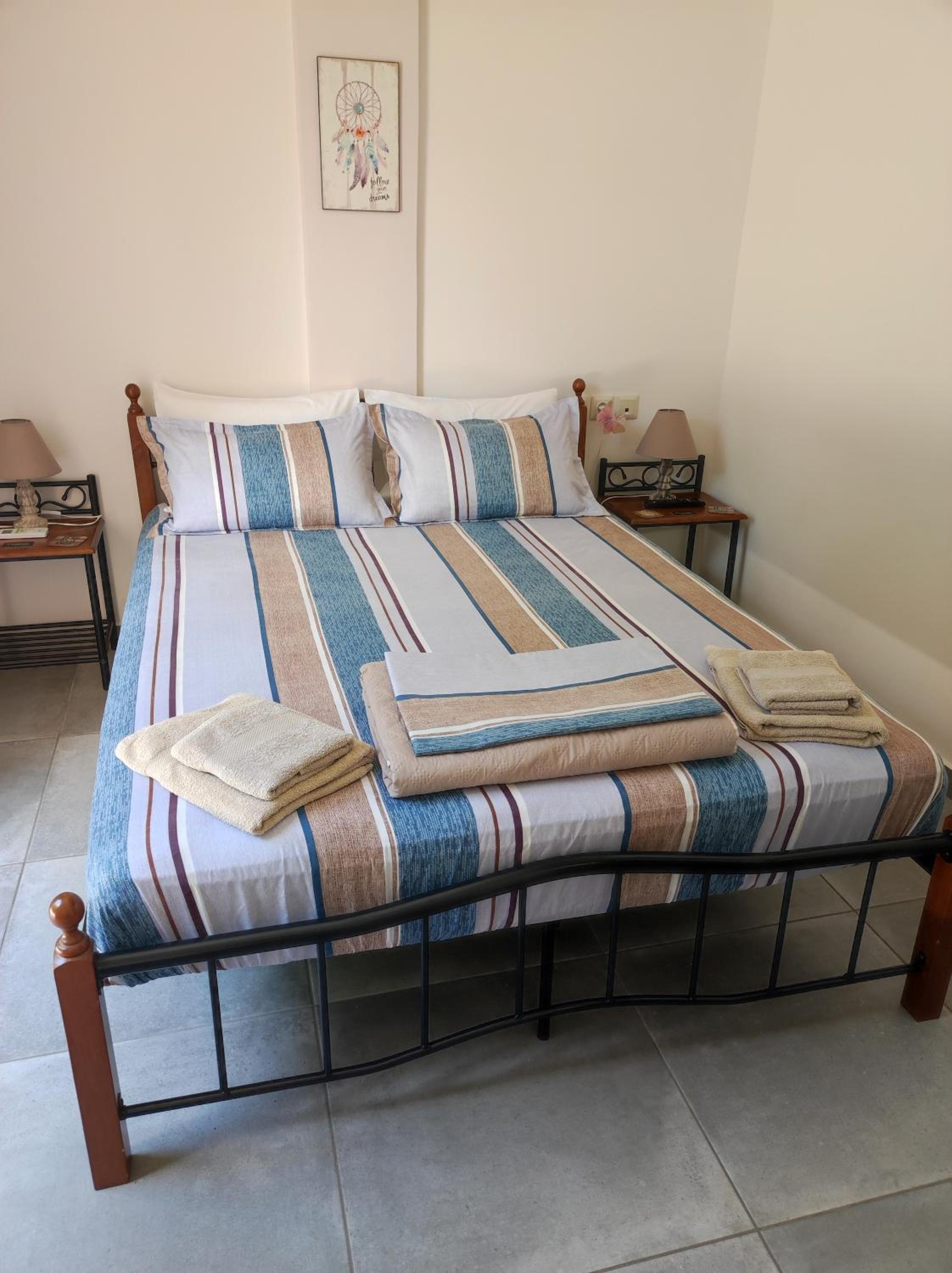 Two-Bedroom Apartment - Photo 1