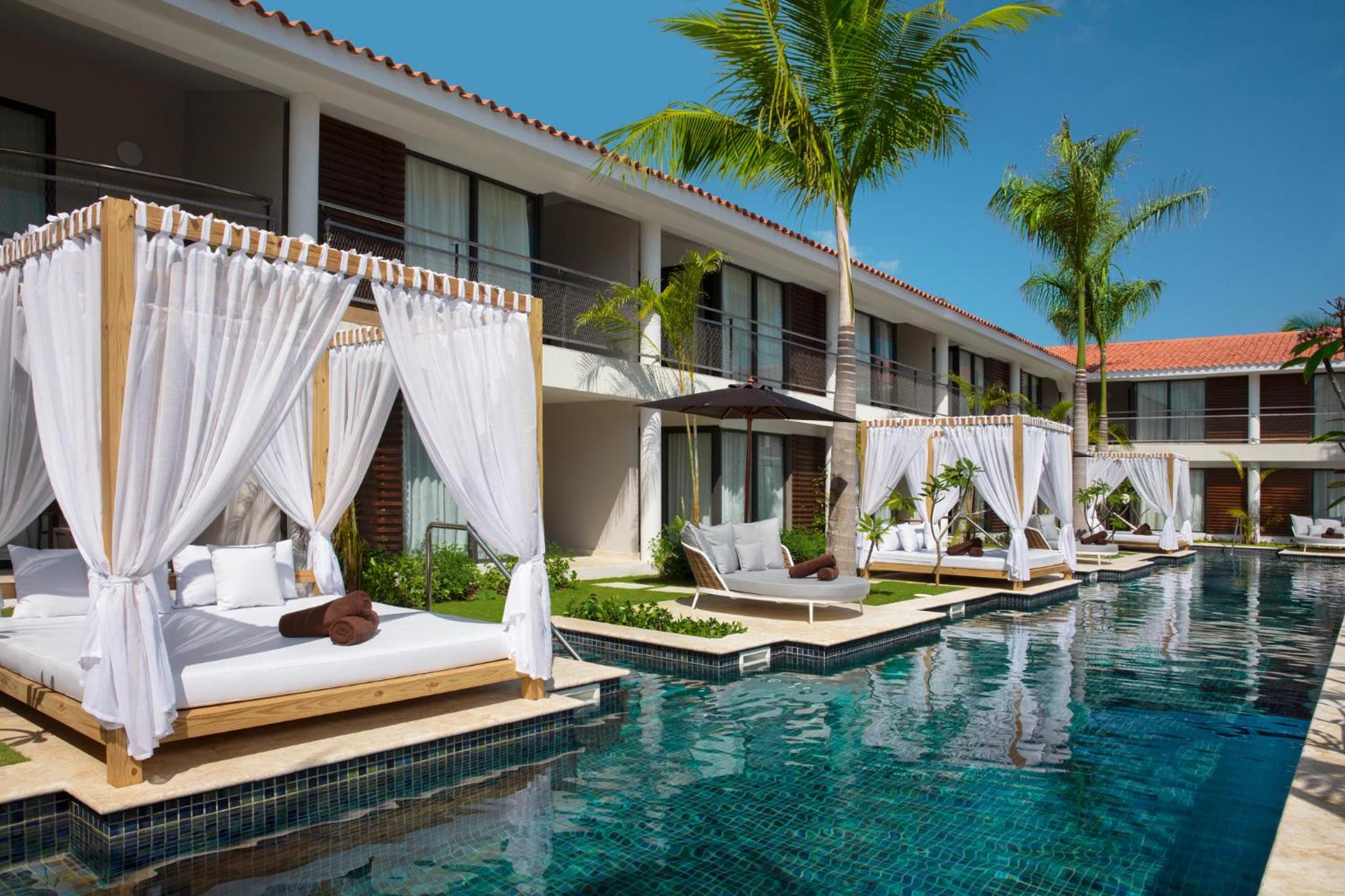 Club Junior King Suite - Swim Up