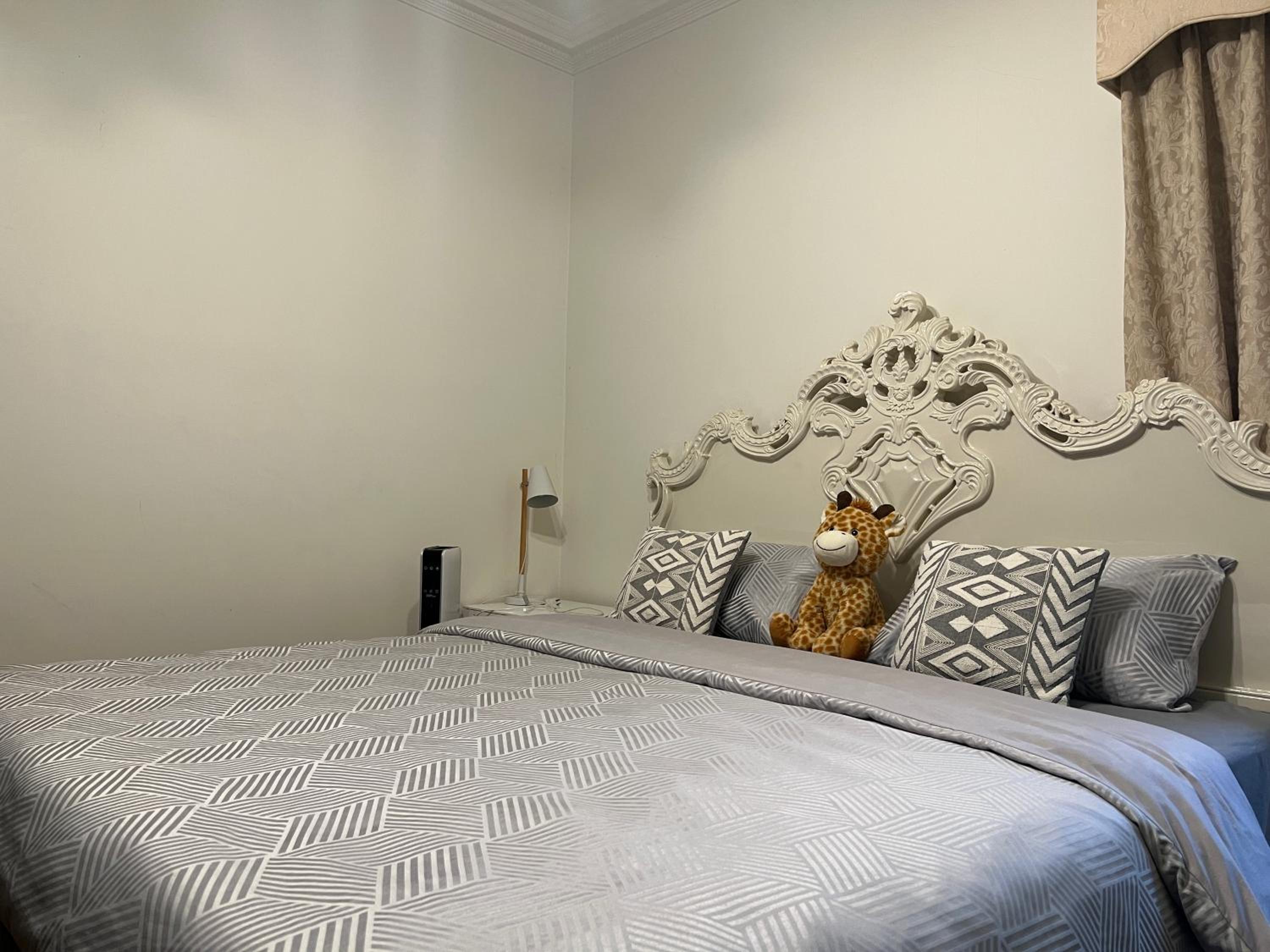 Double Room with Shared Bathroom photo 2