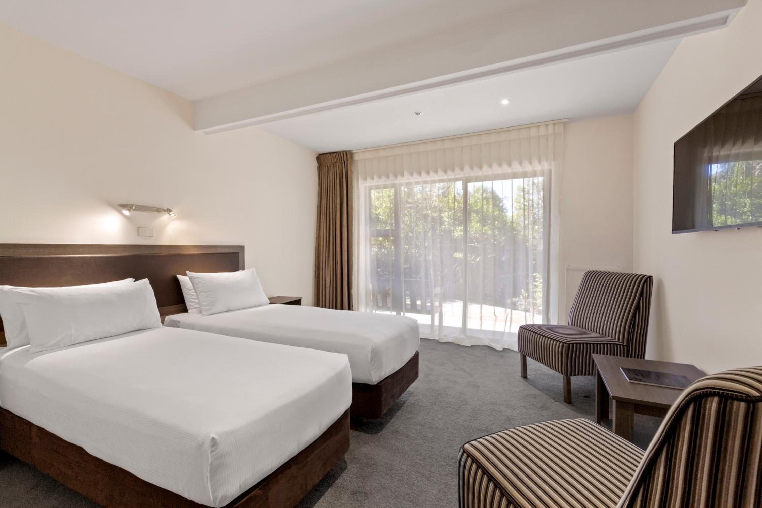 Standard King or Twin Room