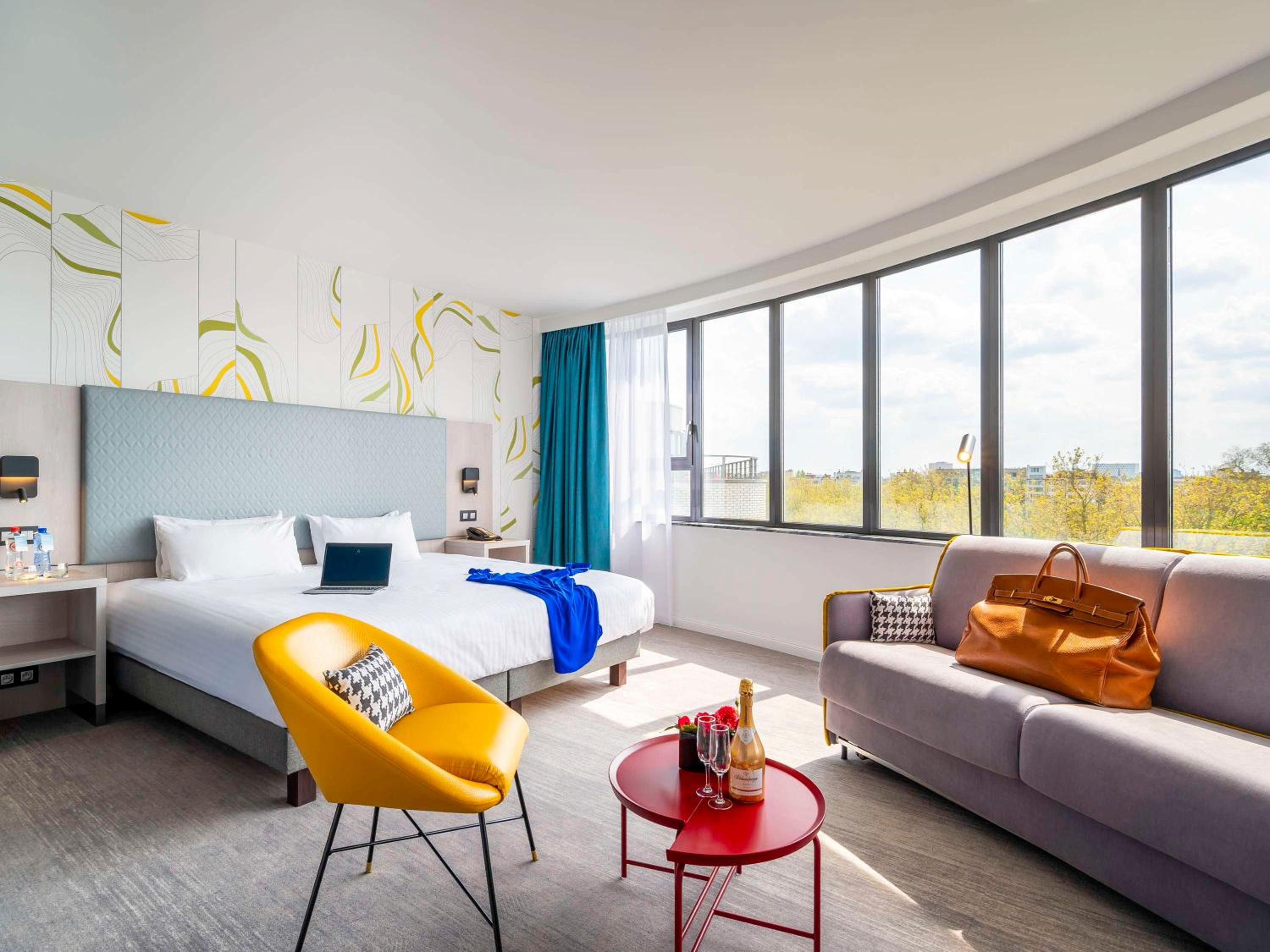 Executive King Room With Sofa - Park View