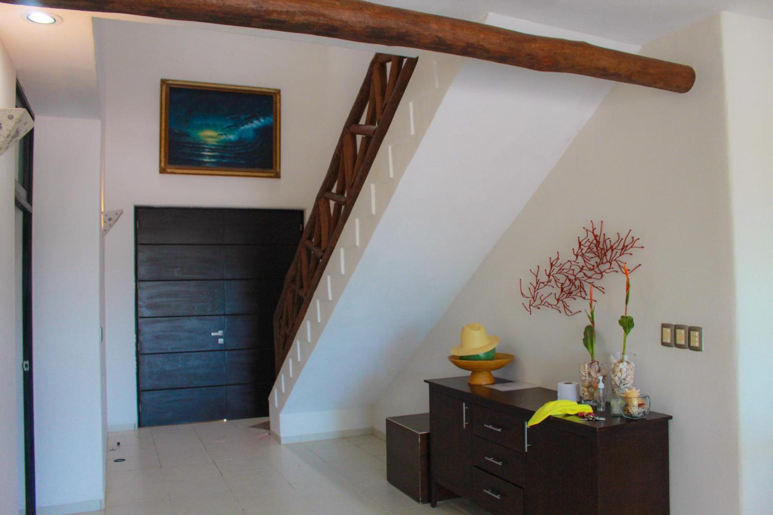 Four-Bedroom House photo 1