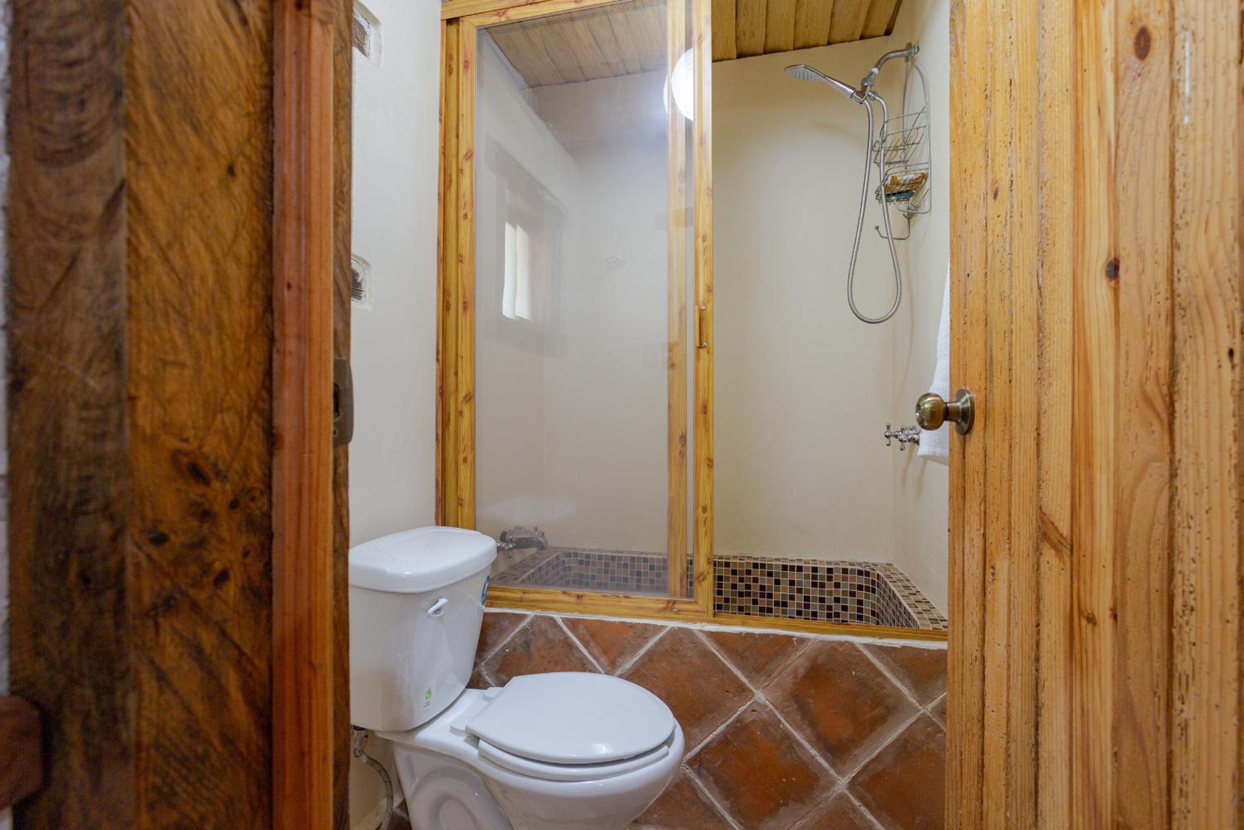 Suite - Photo 3