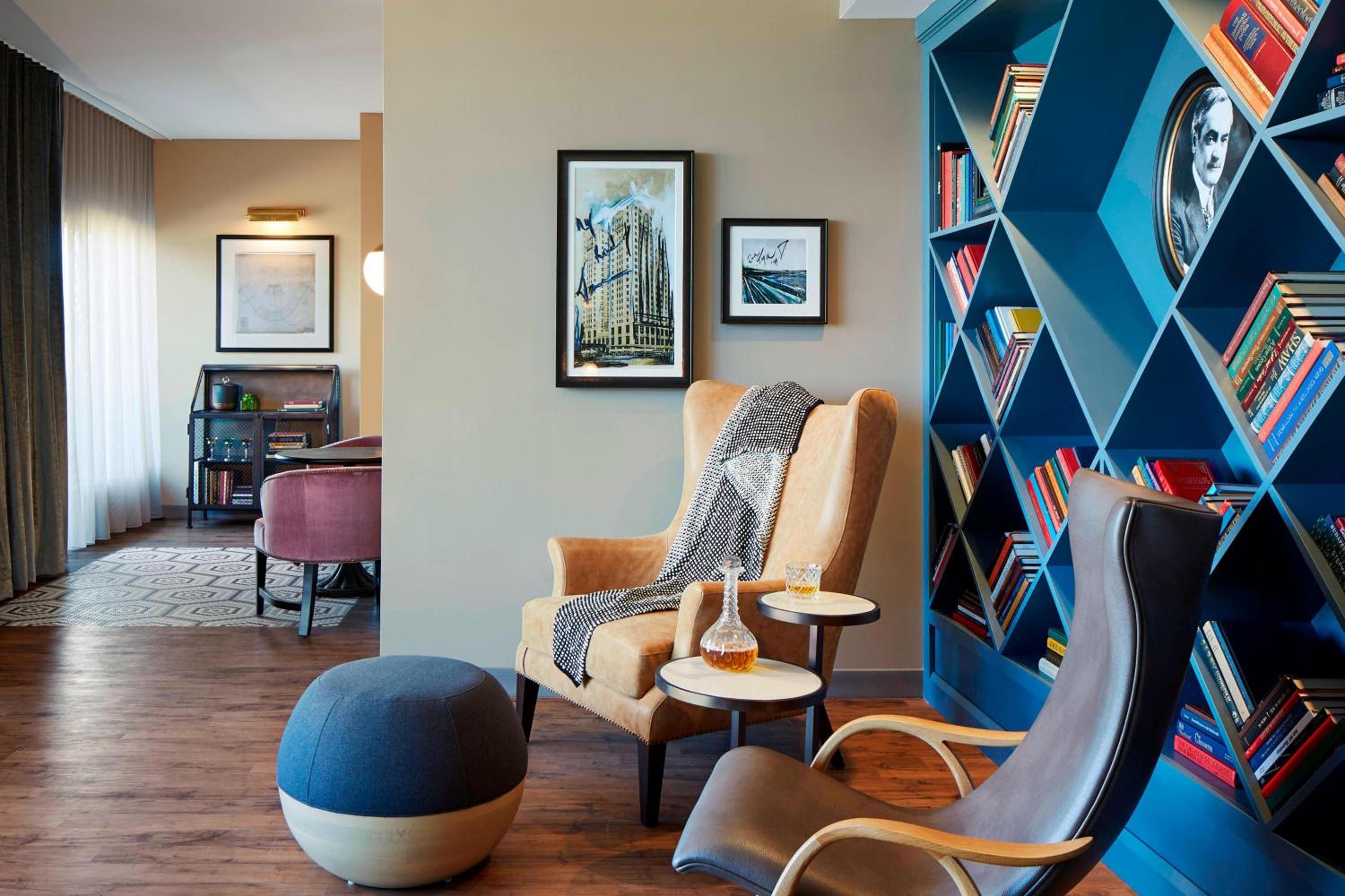Loft Suite - Ballpark View thumbnail 5