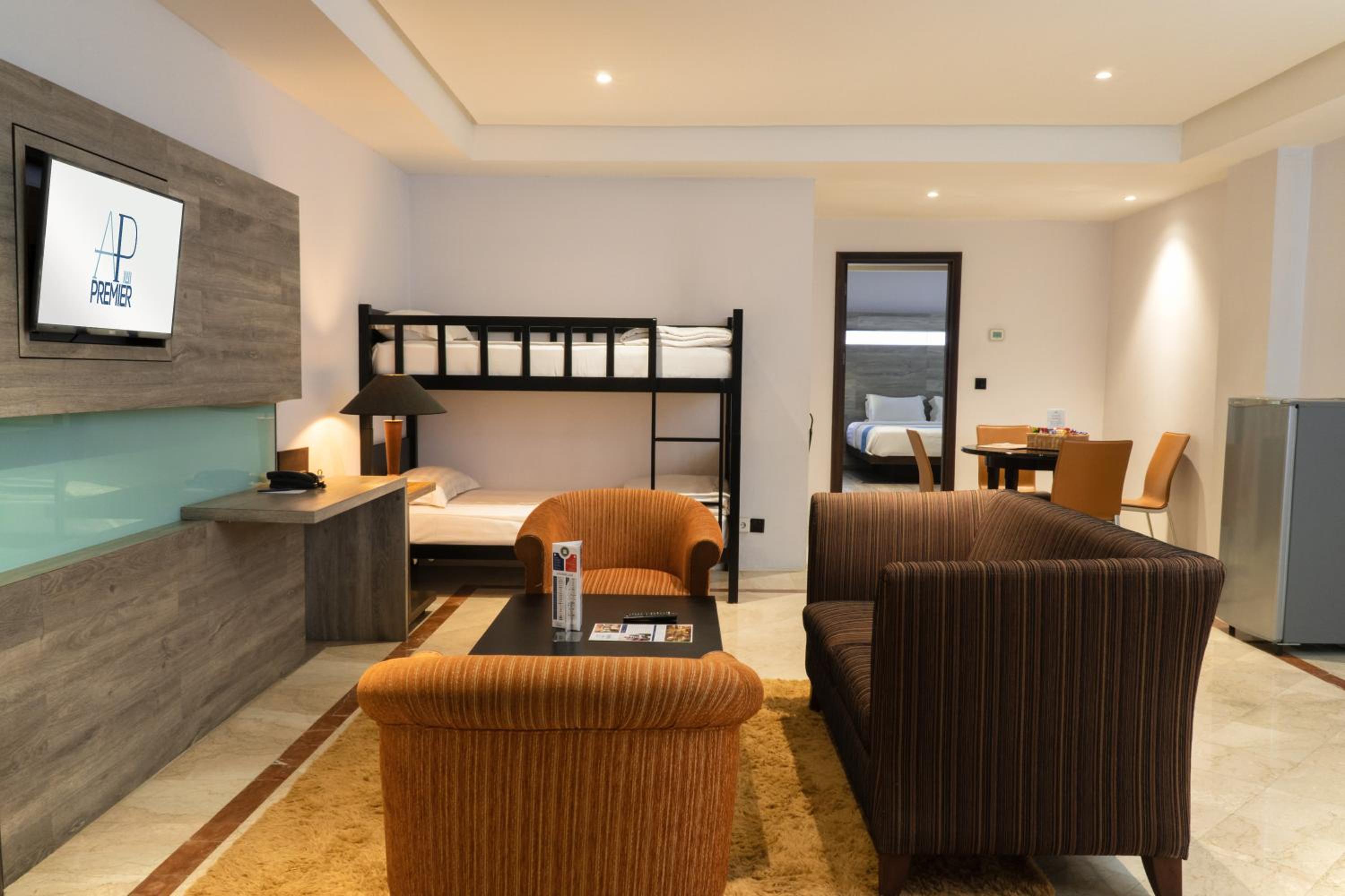 Family Suite - Photo 1