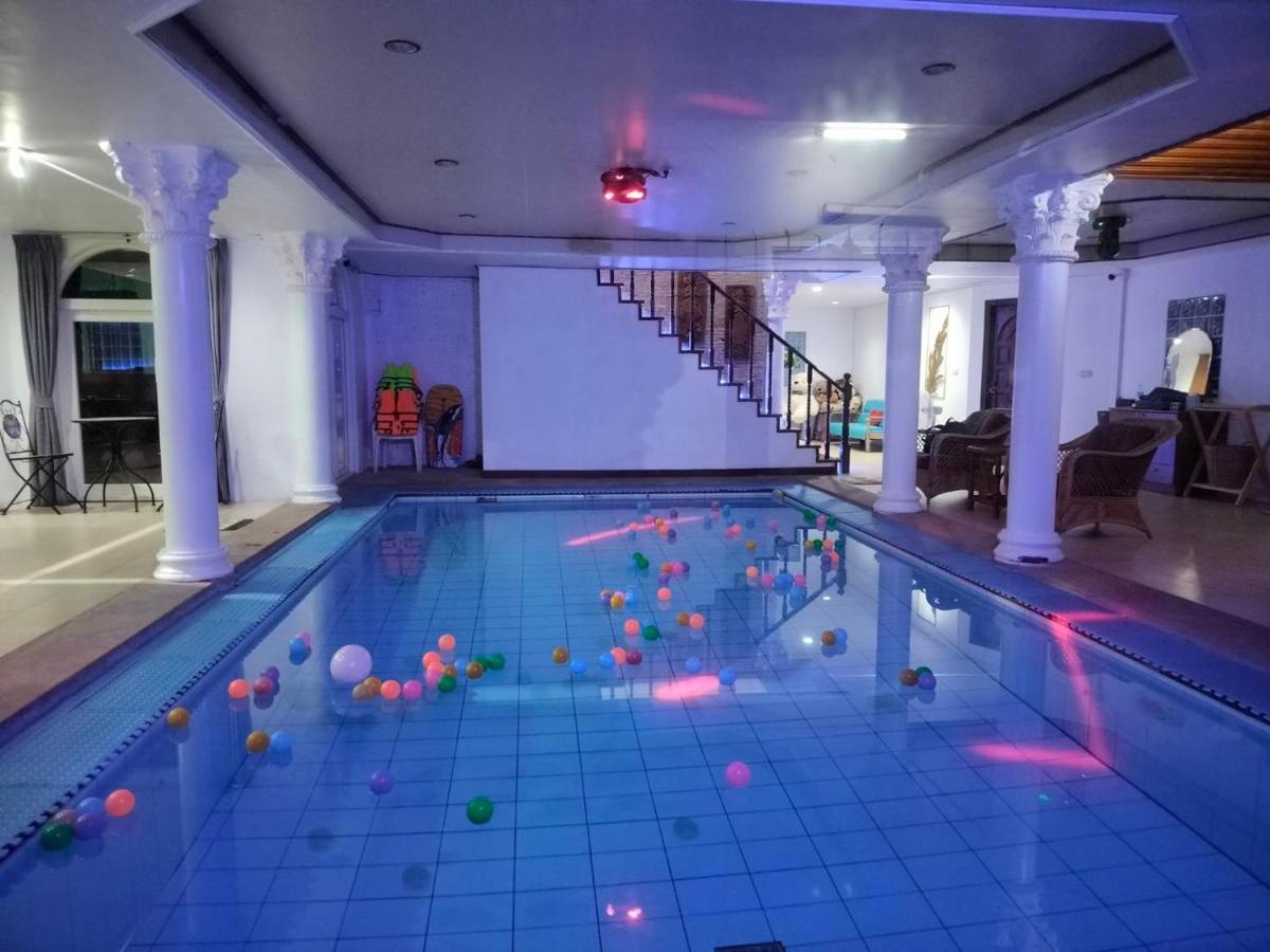 Villa with Private Pool - Photo 86