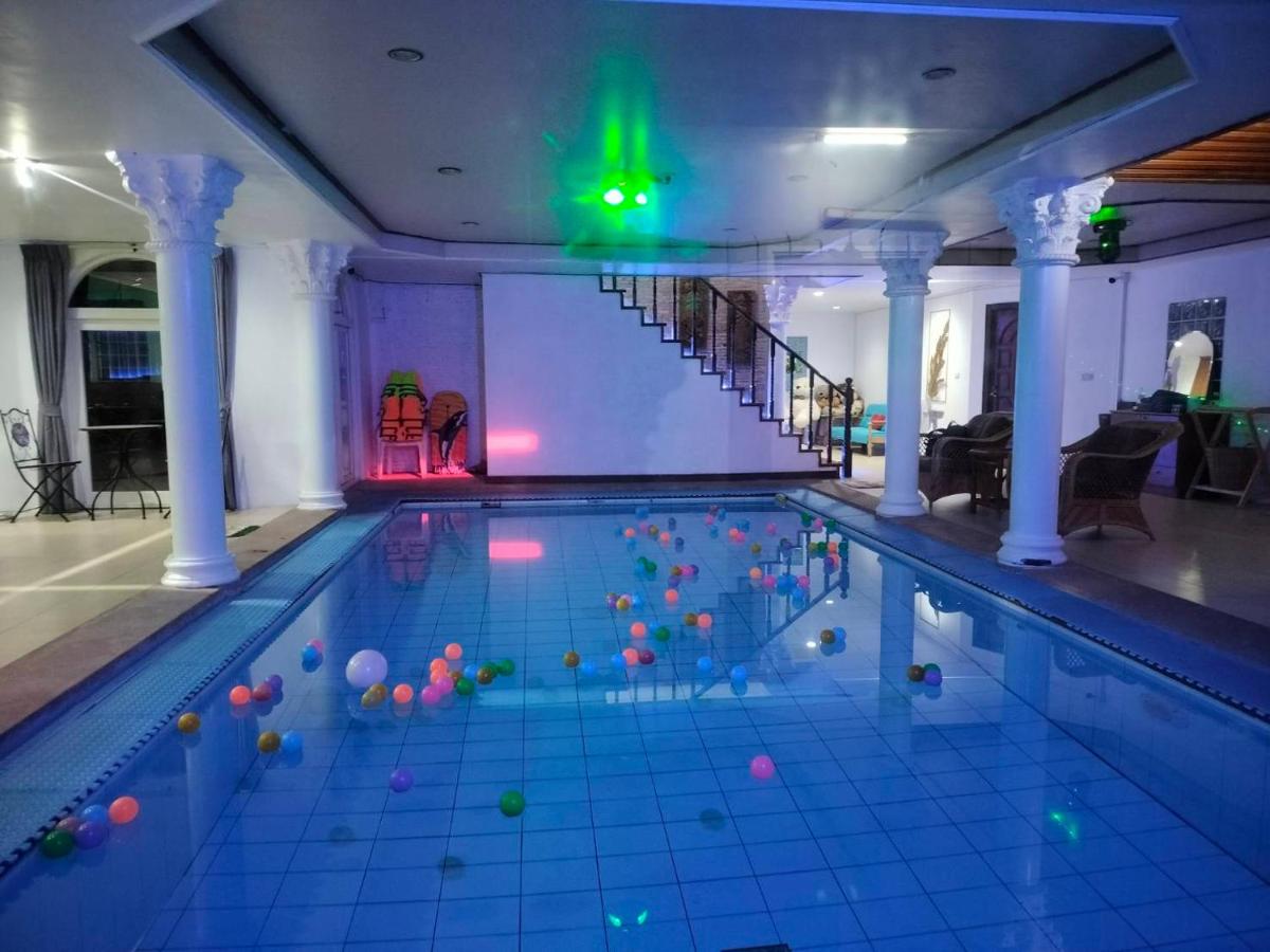 Villa with Private Pool - Photo 88