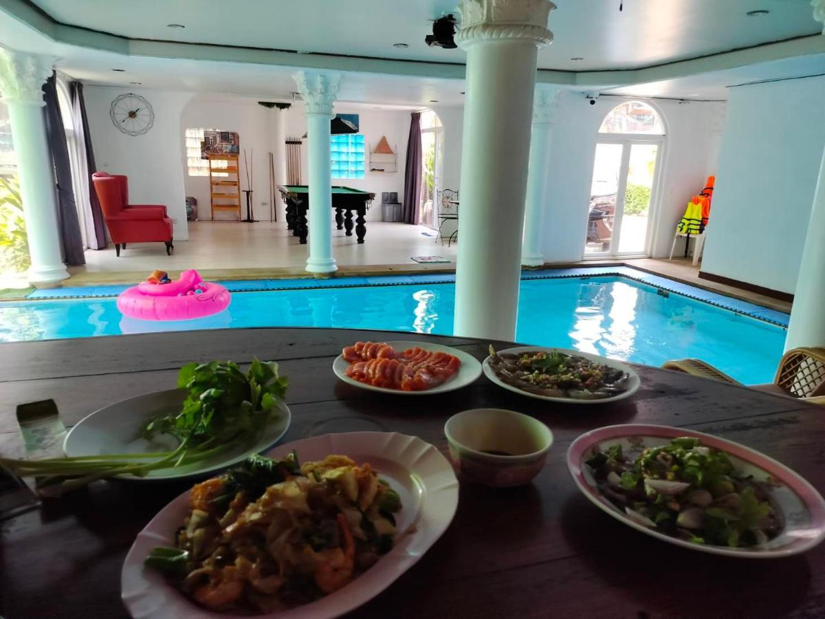 Villa with Private Pool - Photo 97