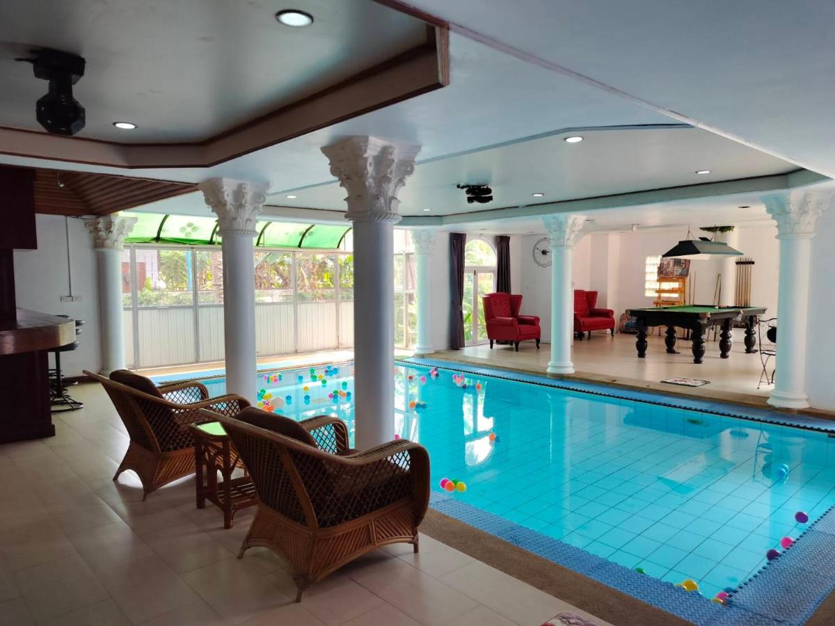 Villa with Private Pool - Photo 102