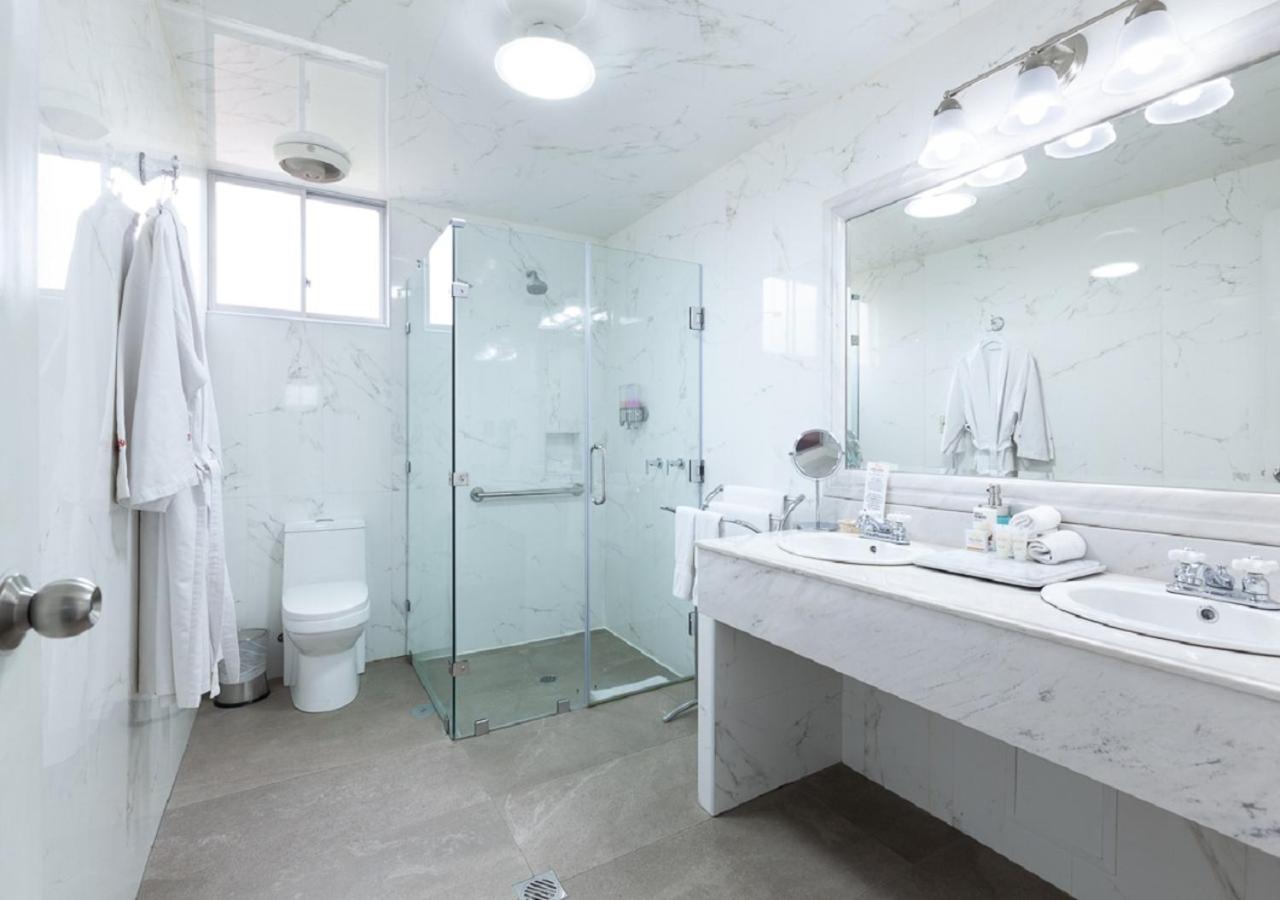 Premium Triple Room - Photo 4