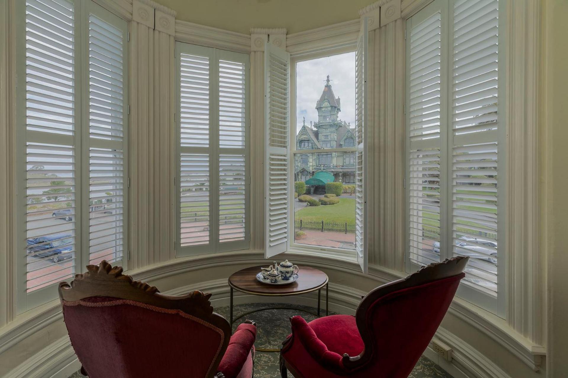 King Room with Shared Bathroom