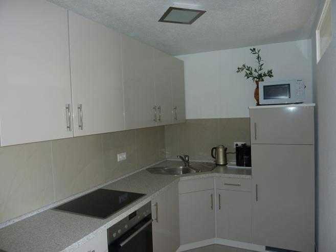 One-Bedroom Apartment with Balcony photo 2