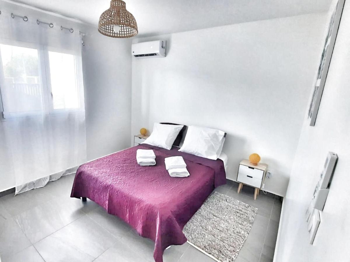 Three-Bedroom Villa photo 1