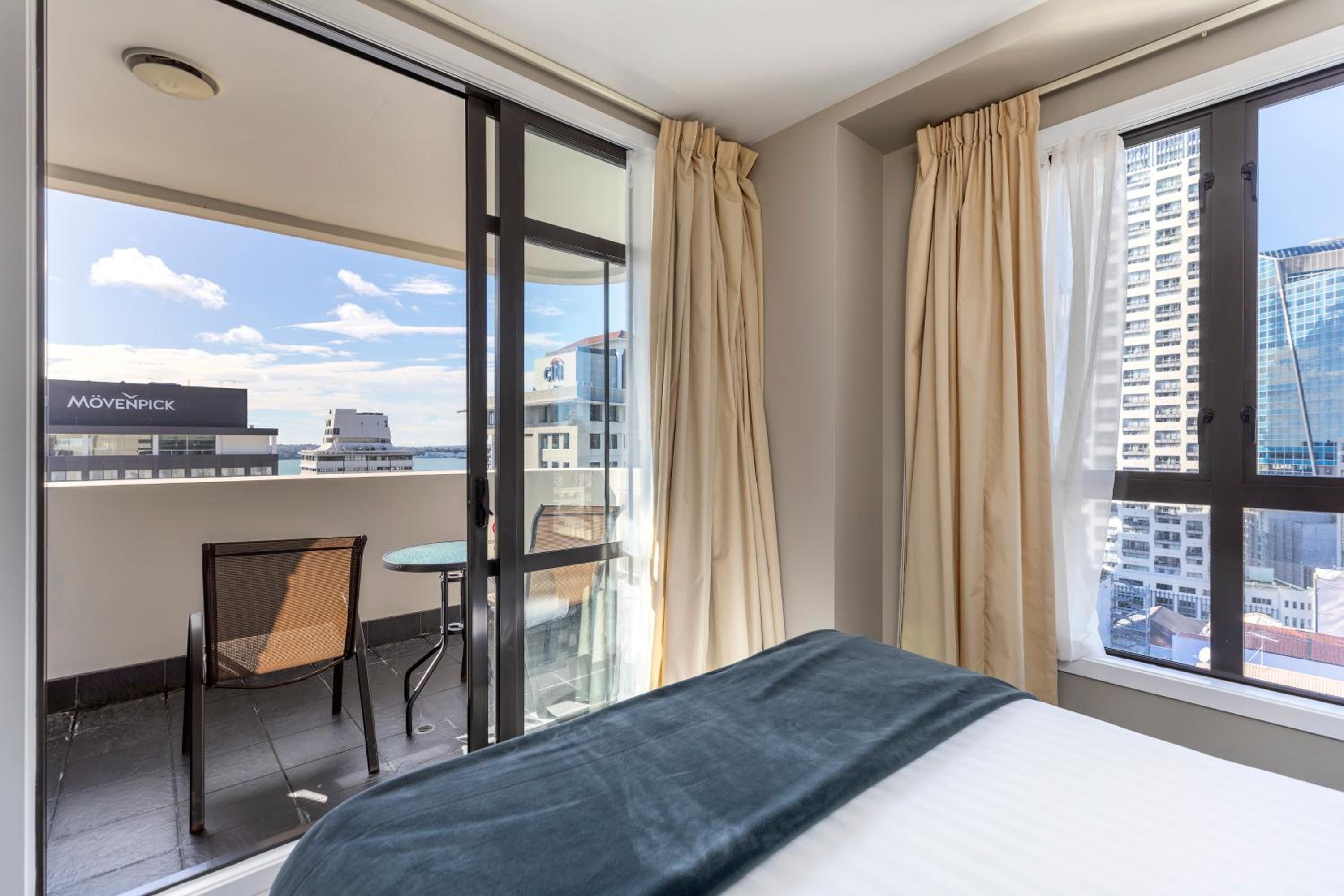 One-Bedroom Apartment (5 Night Special) thumbnail 6