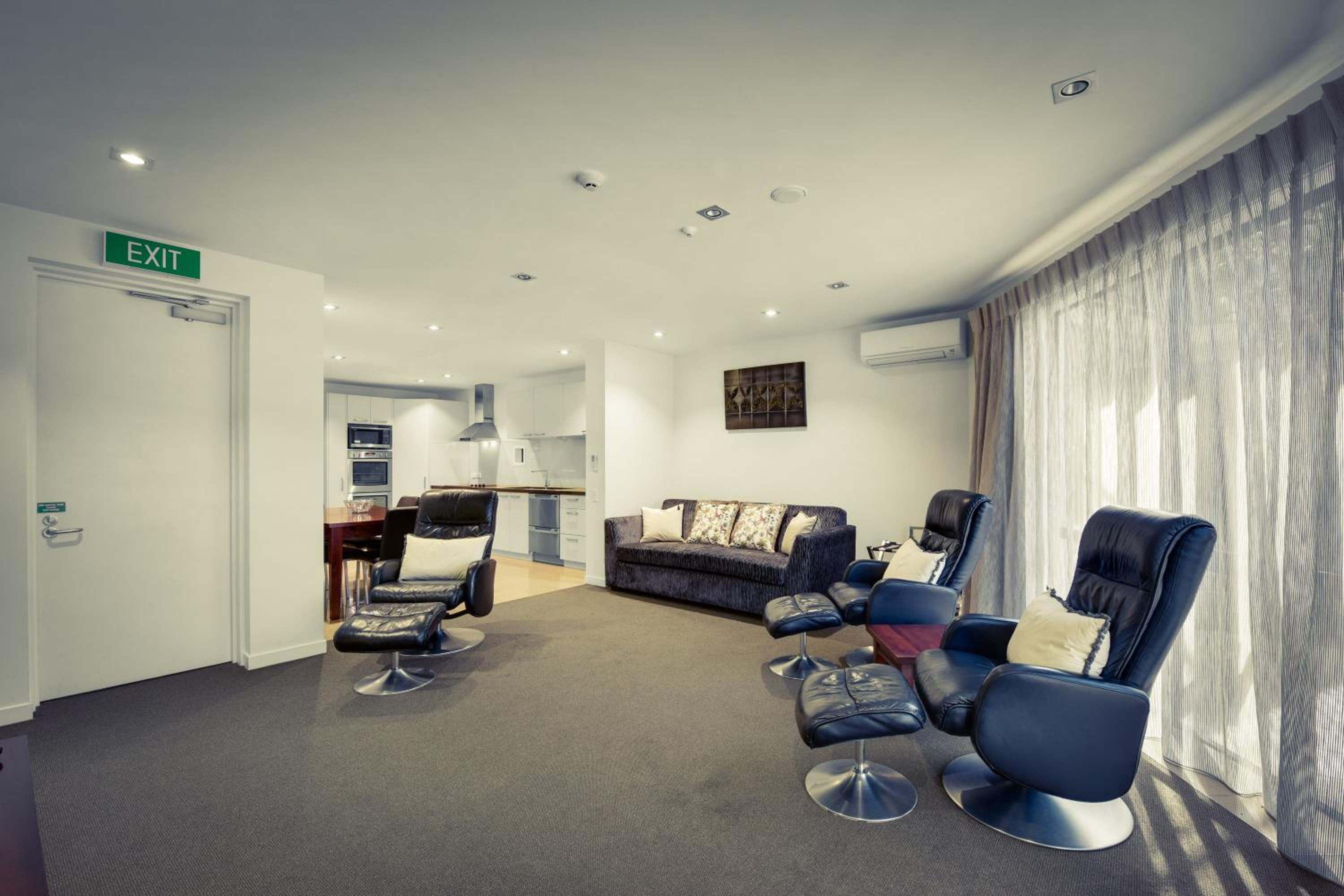 Two-Bedroom Suite photo 3