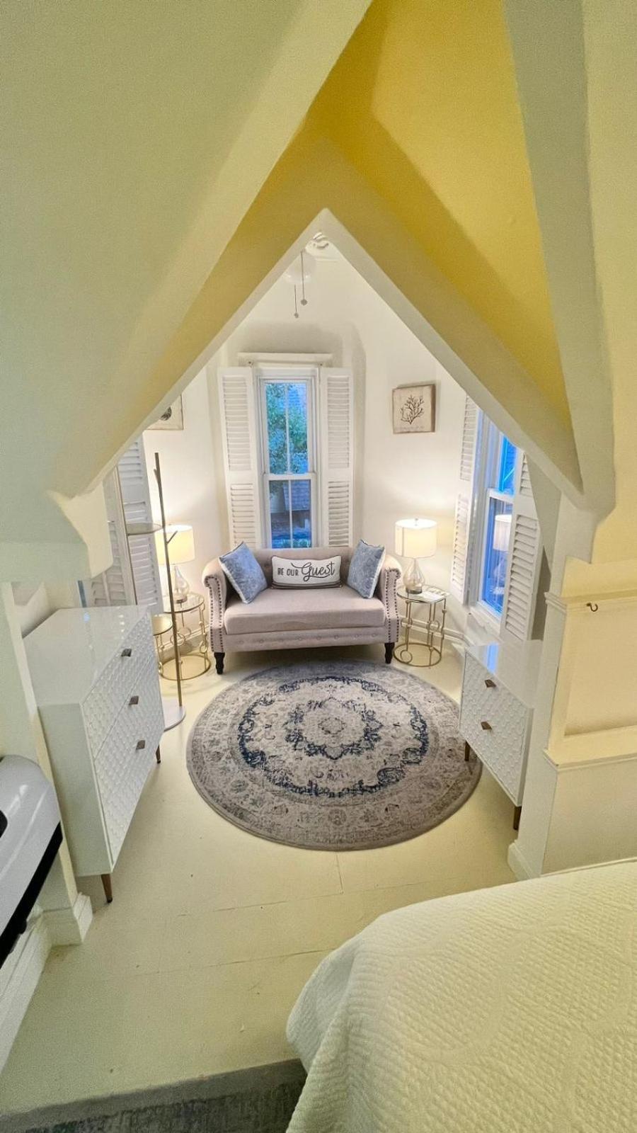 Queen Room