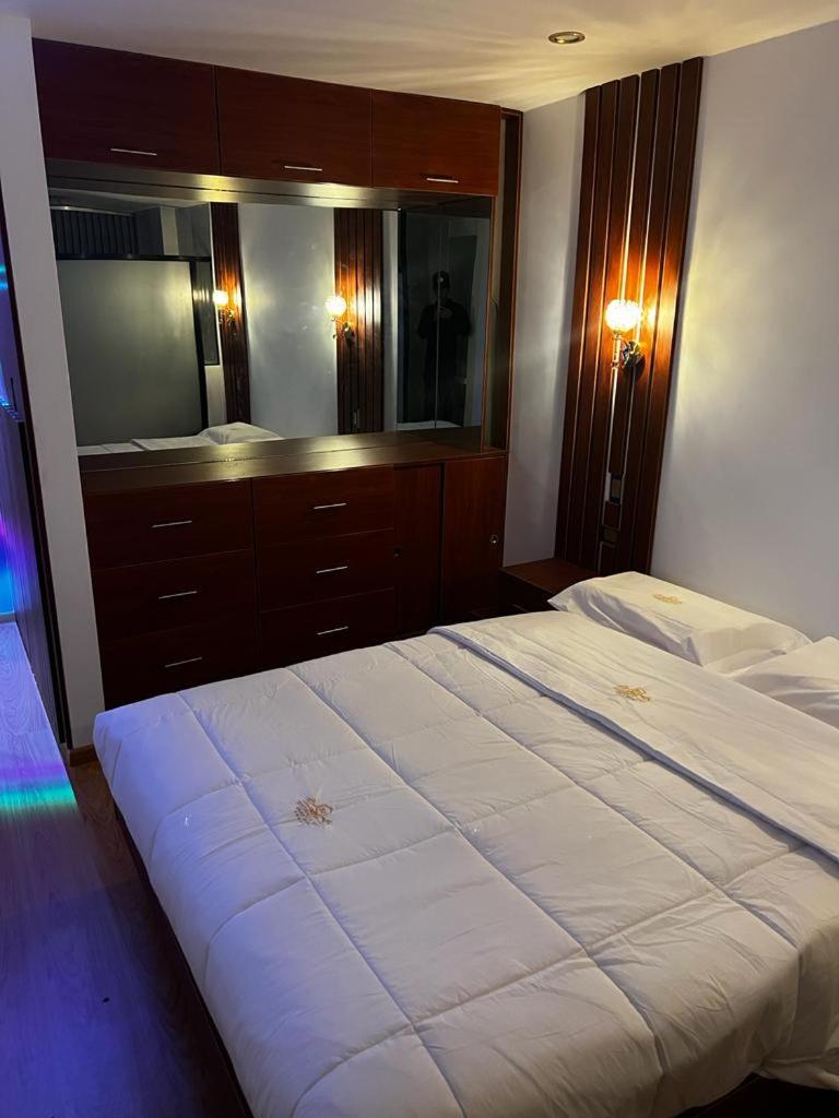 Deluxe Suite with Spa Bath photo 2
