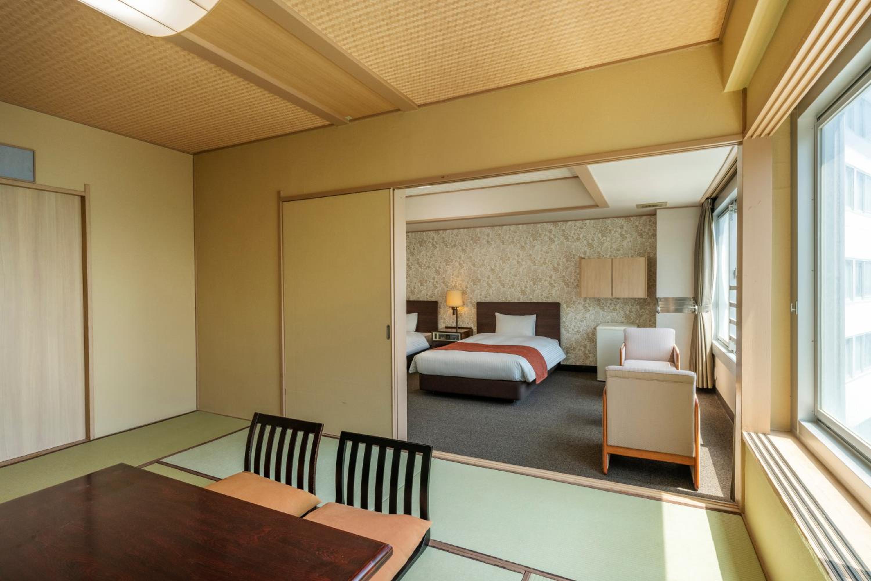 OCEAN Superior Japanese Western Room (10Tatami+TW) - Non-Smoking