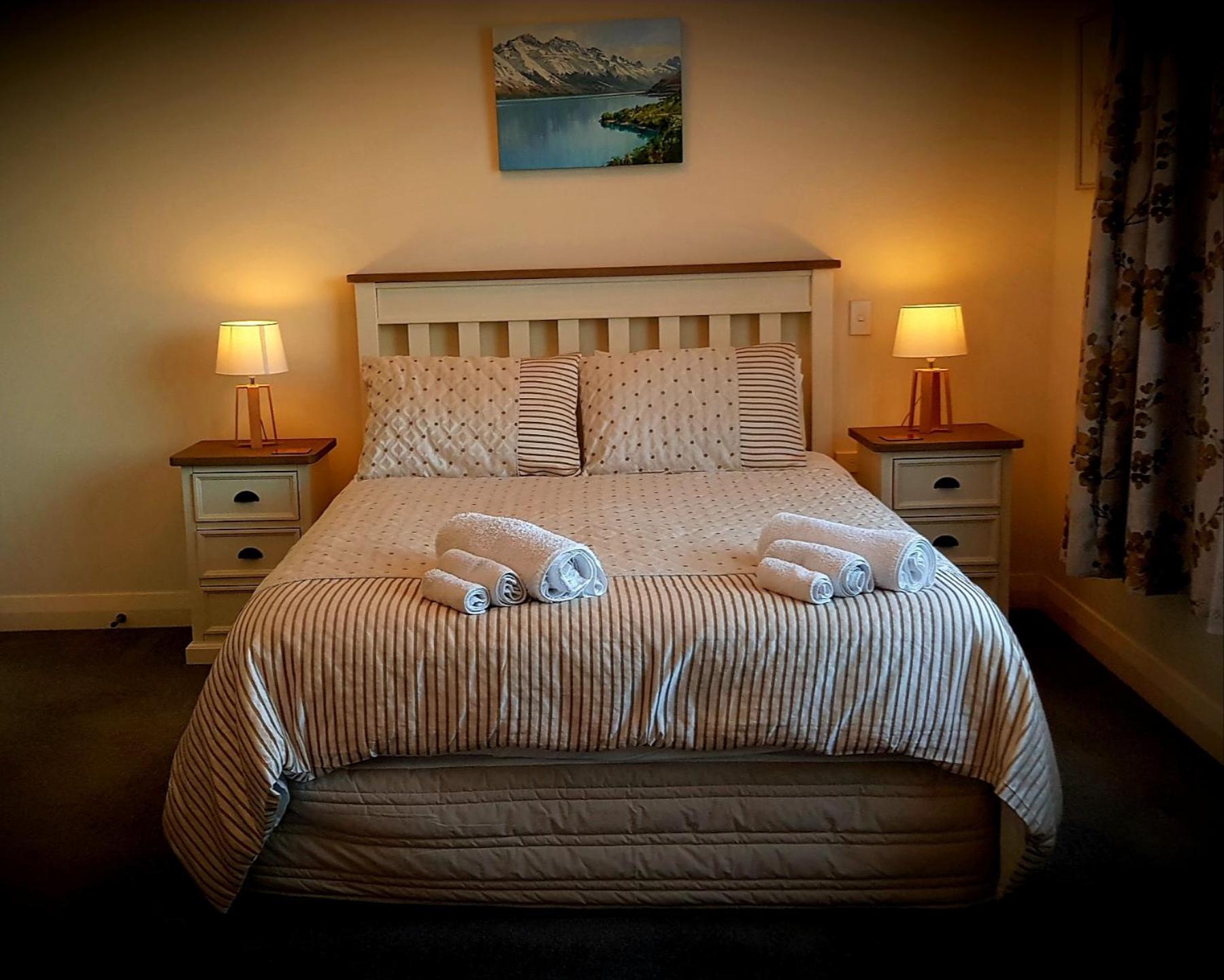 Deluxe Queen Room - Photo 4