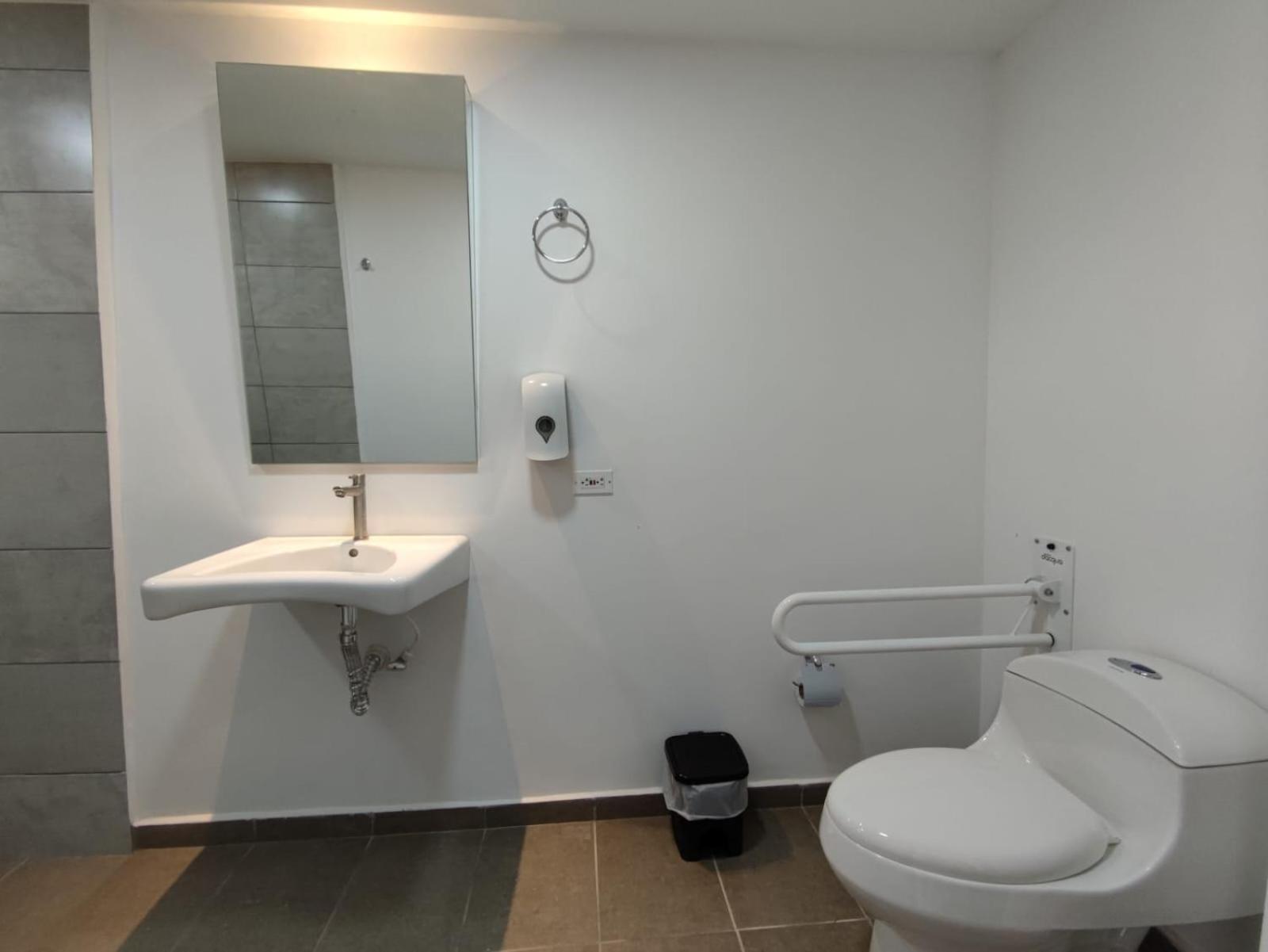 Standard Double or Twin Room photo 3