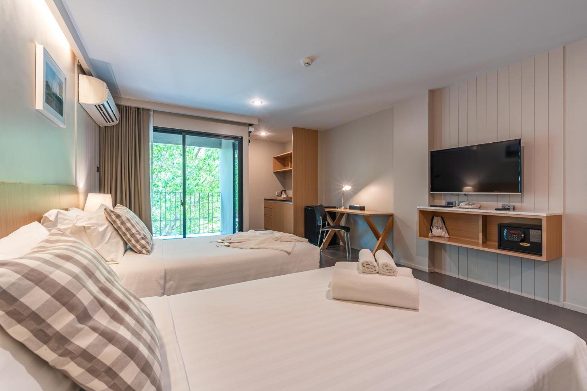 Deluxe Twin room with Balcony photo 2