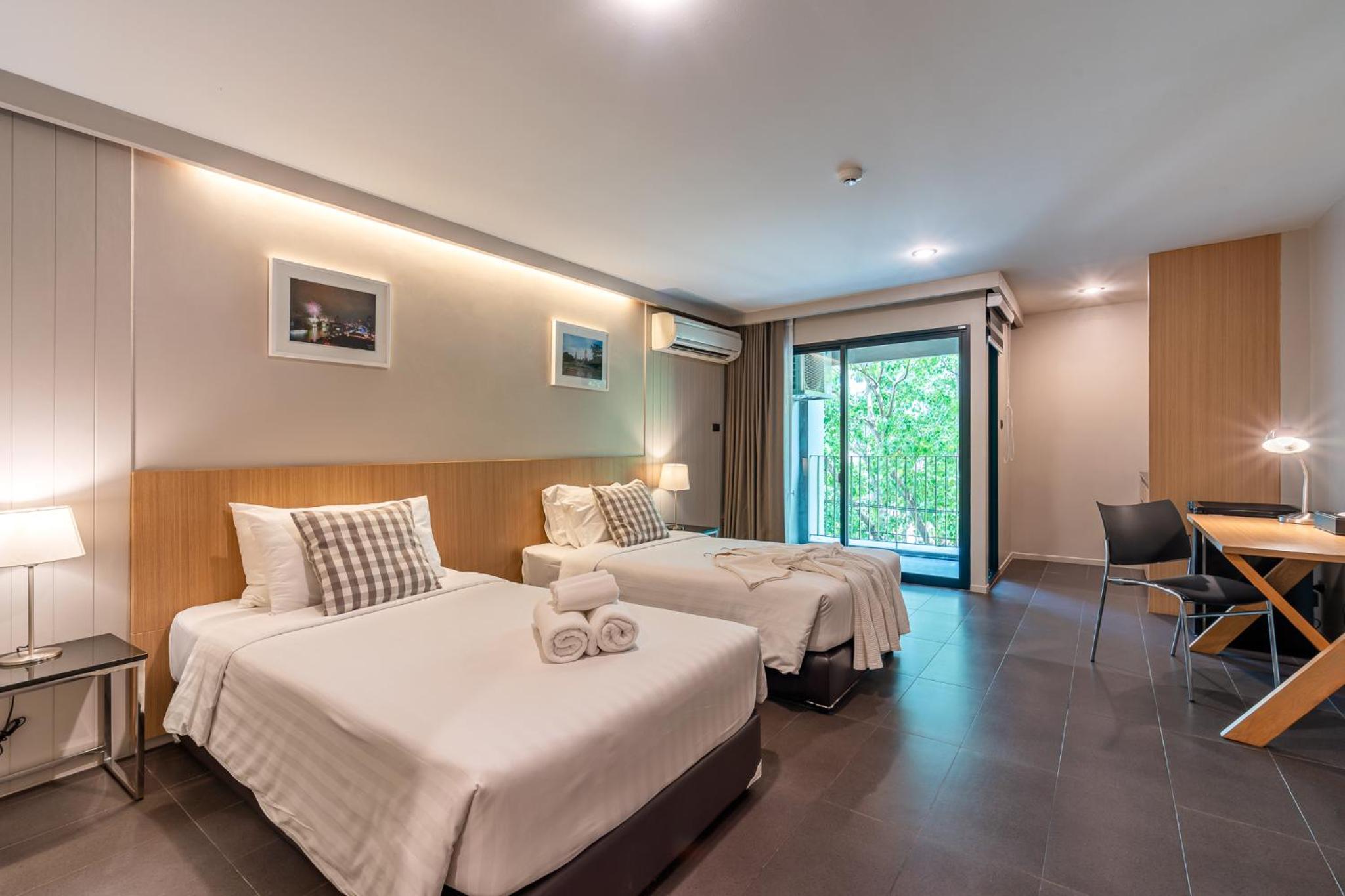 Deluxe Twin room with Balcony