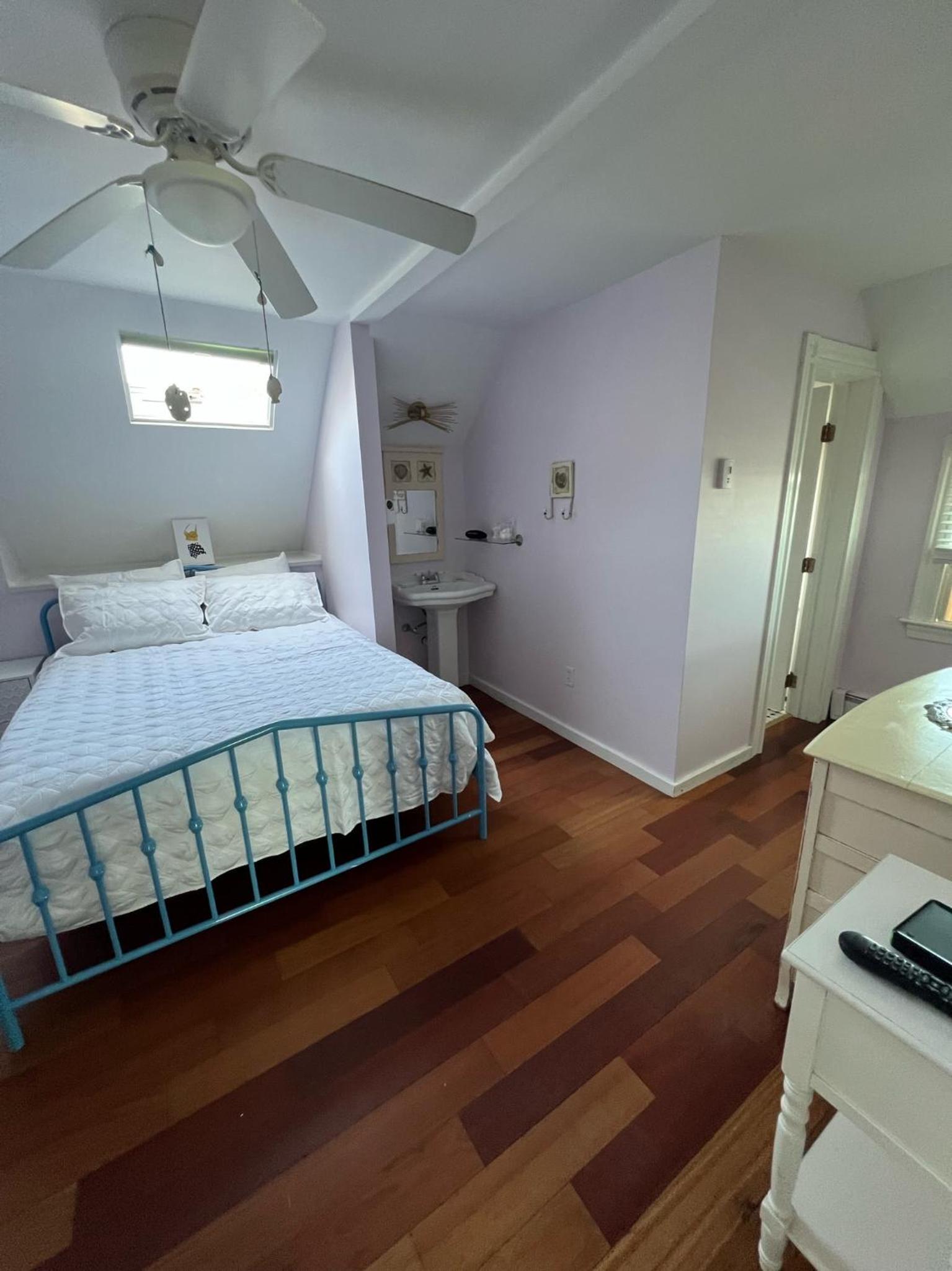 Deluxe Double Room with Bath photo 2