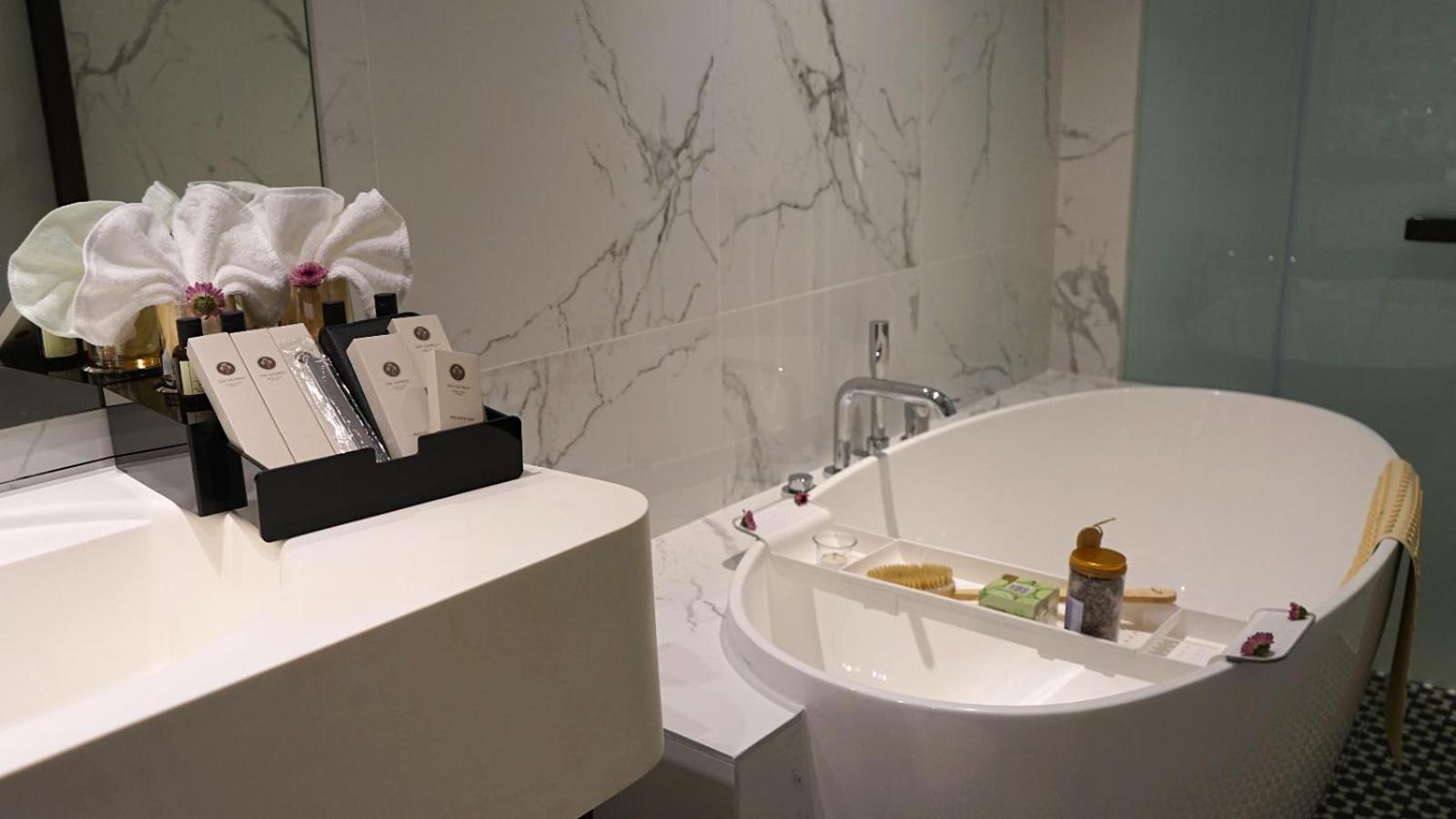 Heritage Suite – Executive Lounge Privileges (Free-Flow Wine | 5PM–7PM, Until 31 July) - Photo 16