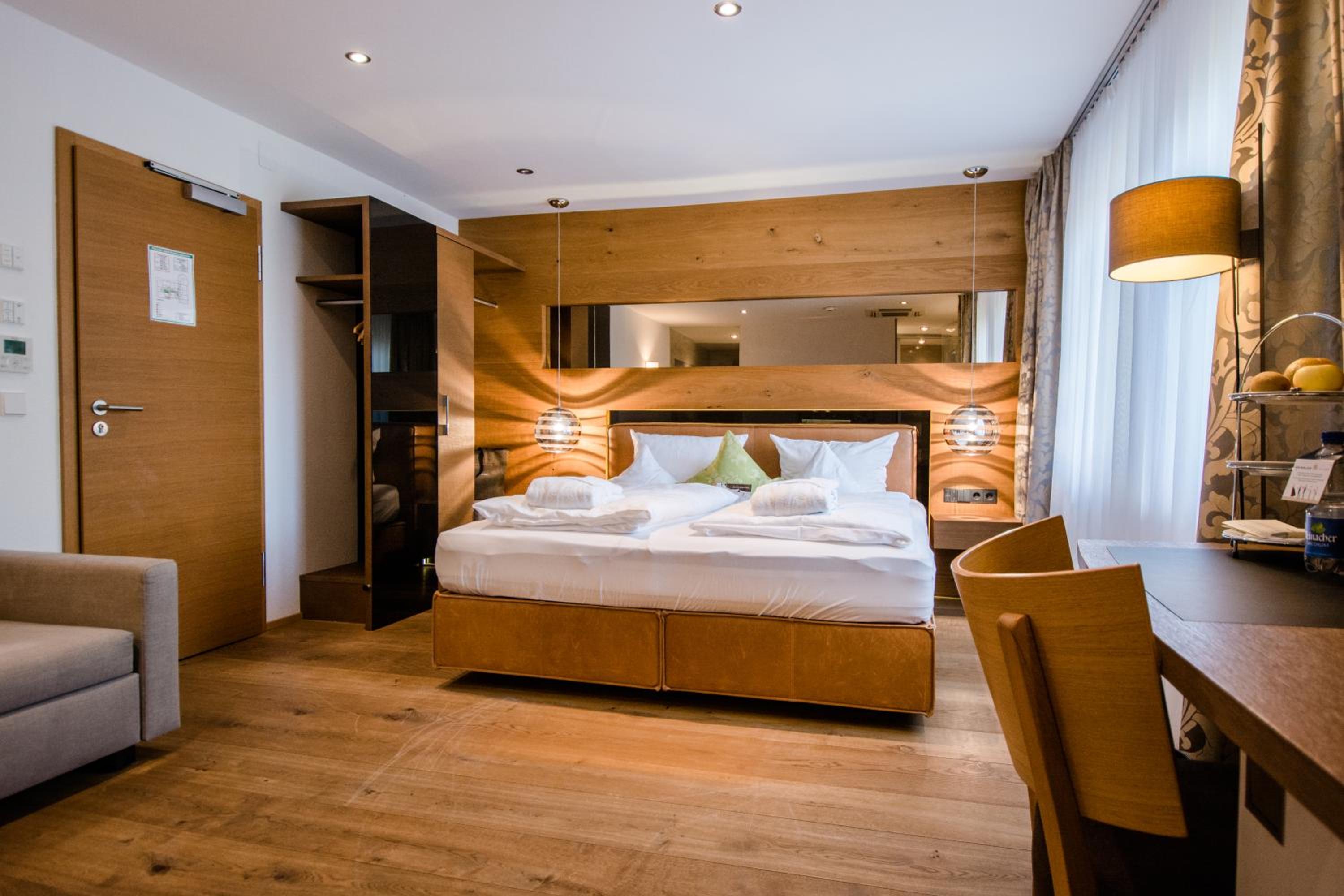 Junior Suite Design with Garden View without balcony