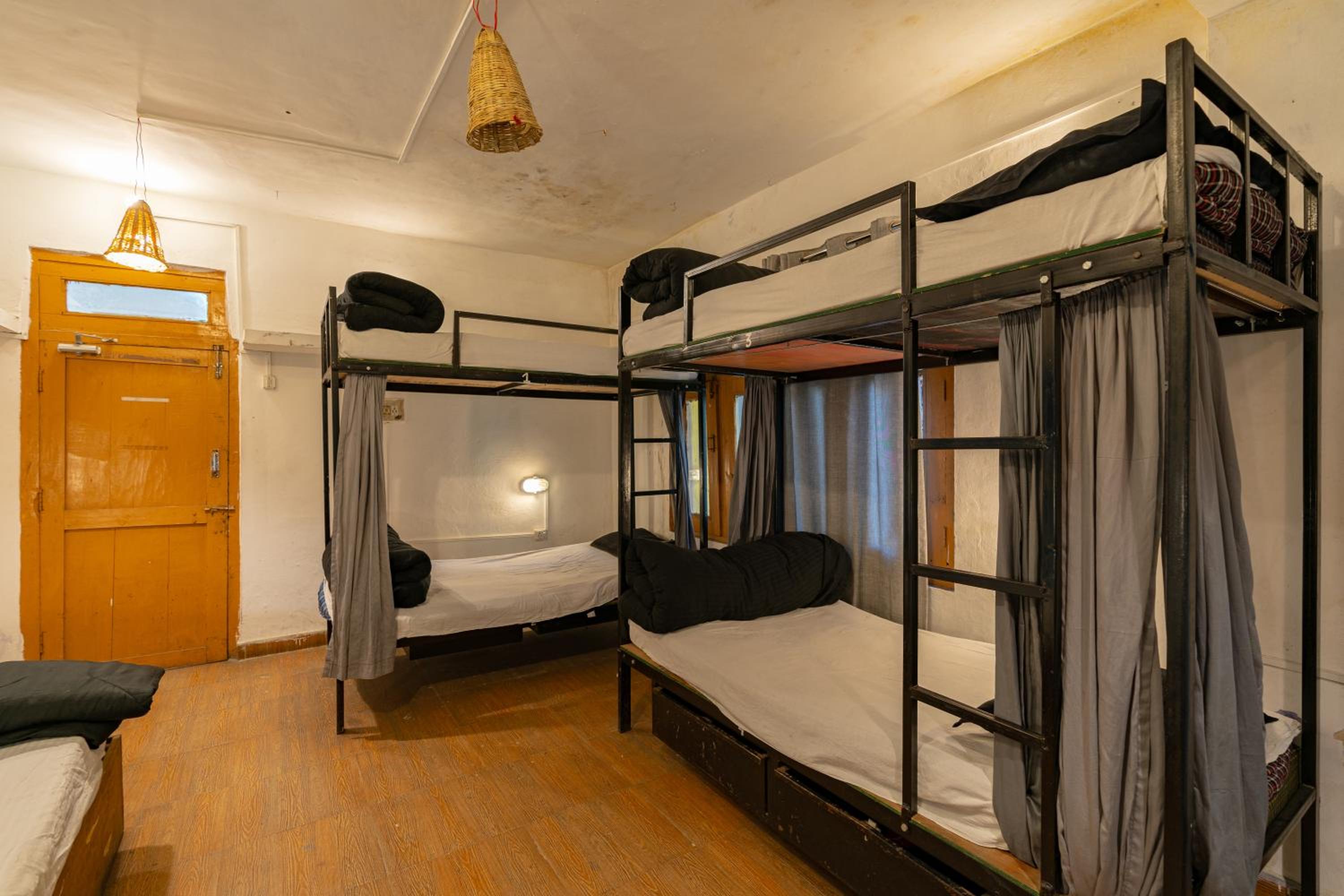 Bed in 8-Bed Dormitory Room photo 2