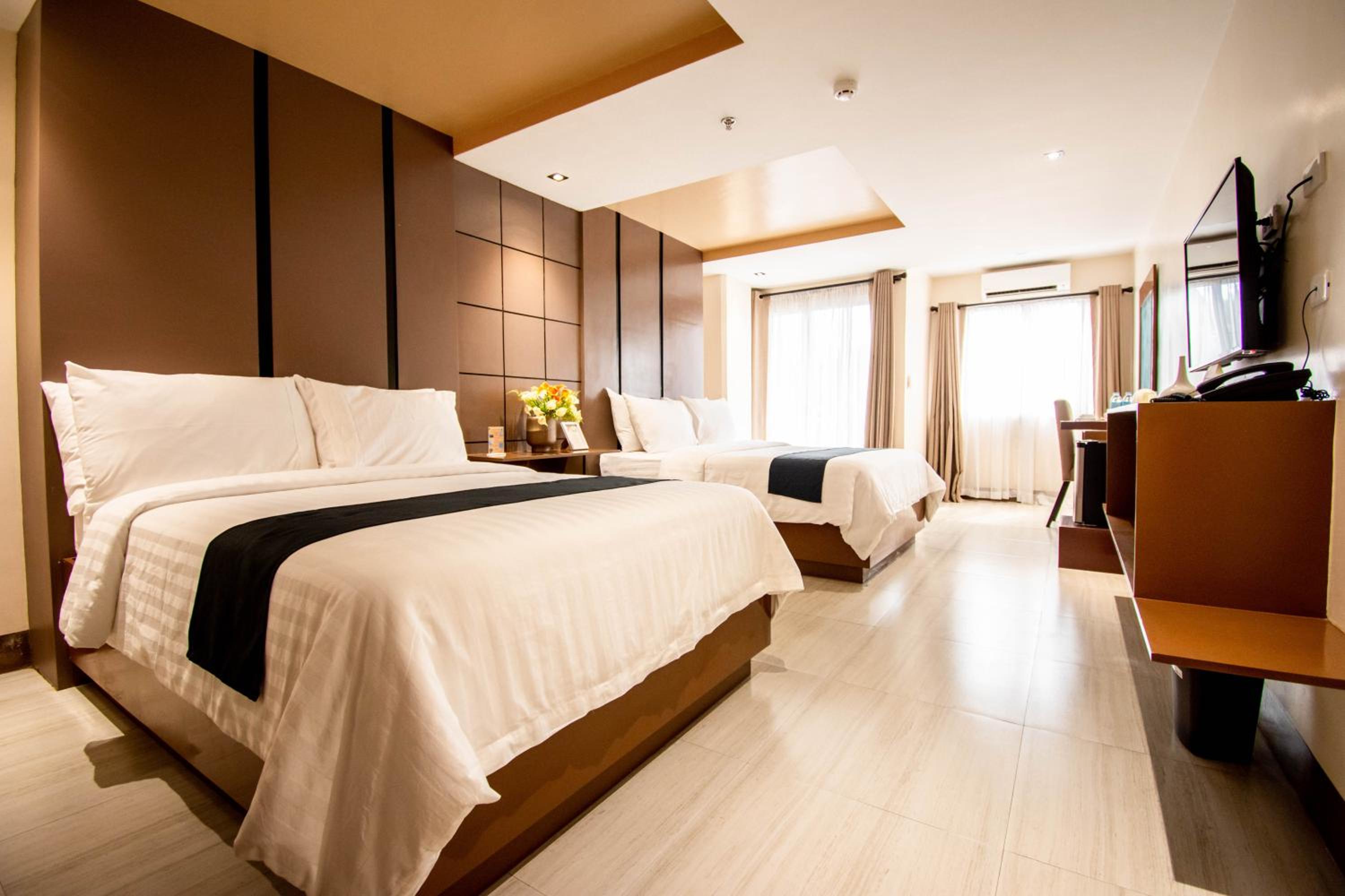 Superior Queen Room with Two Queen Beds