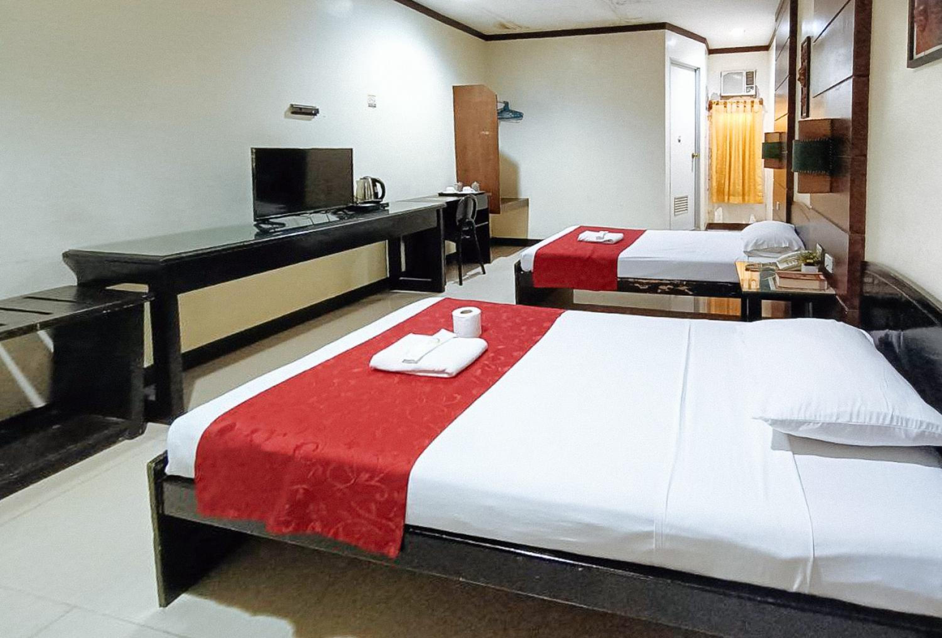 Deluxe Twin Room photo 2