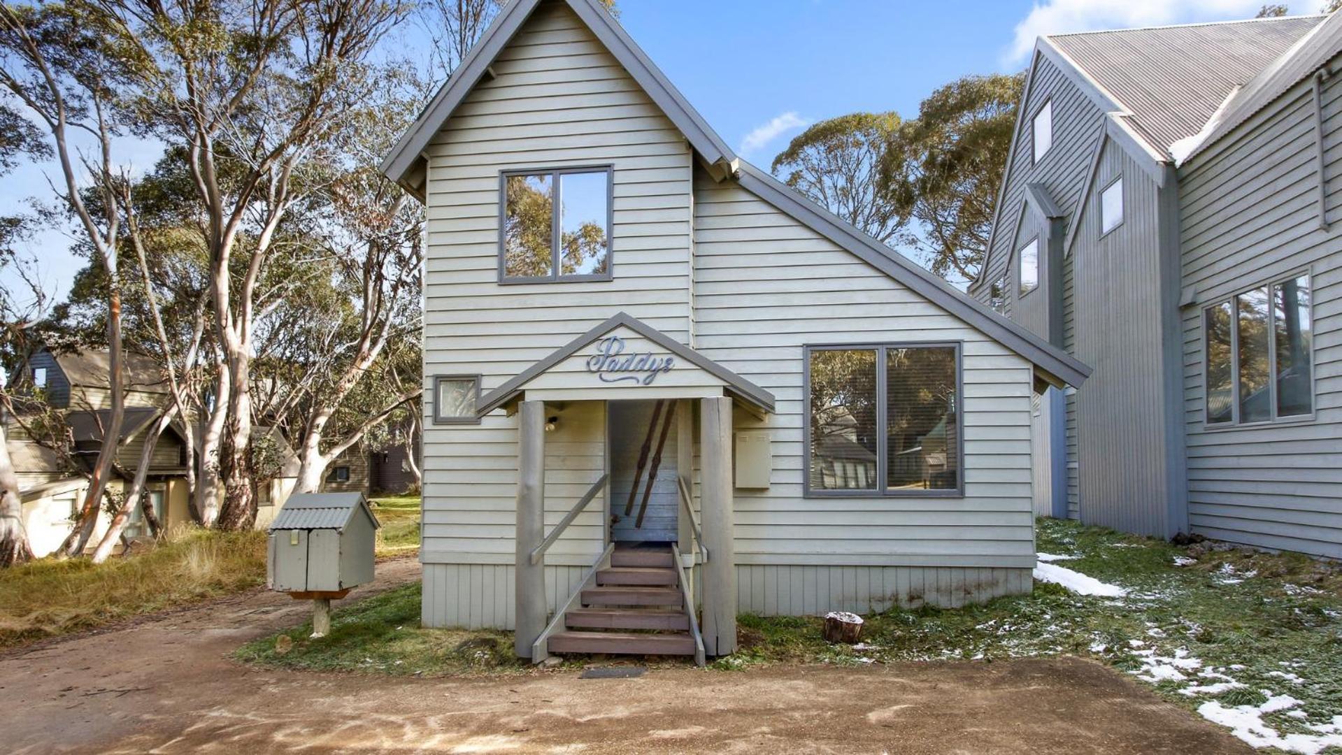 Two-Bedroom House photo 2