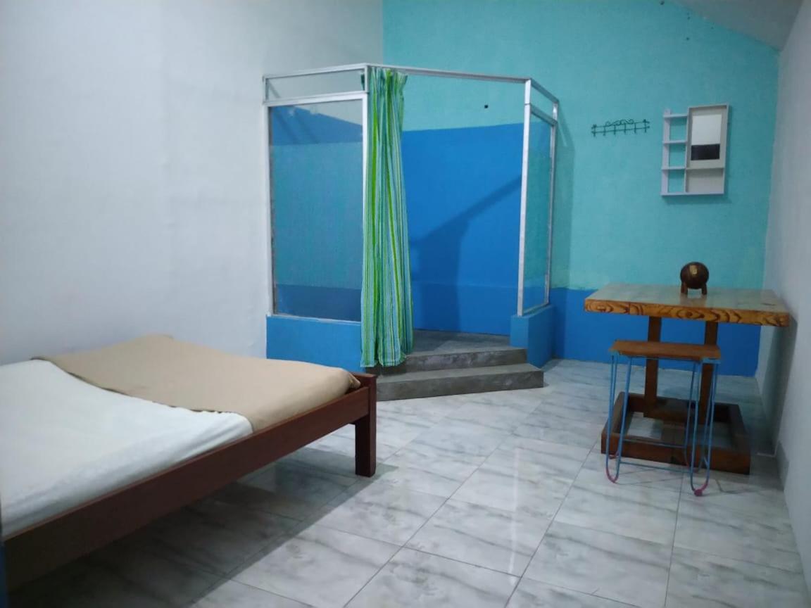 Single Room With Private Bathroom photo 2