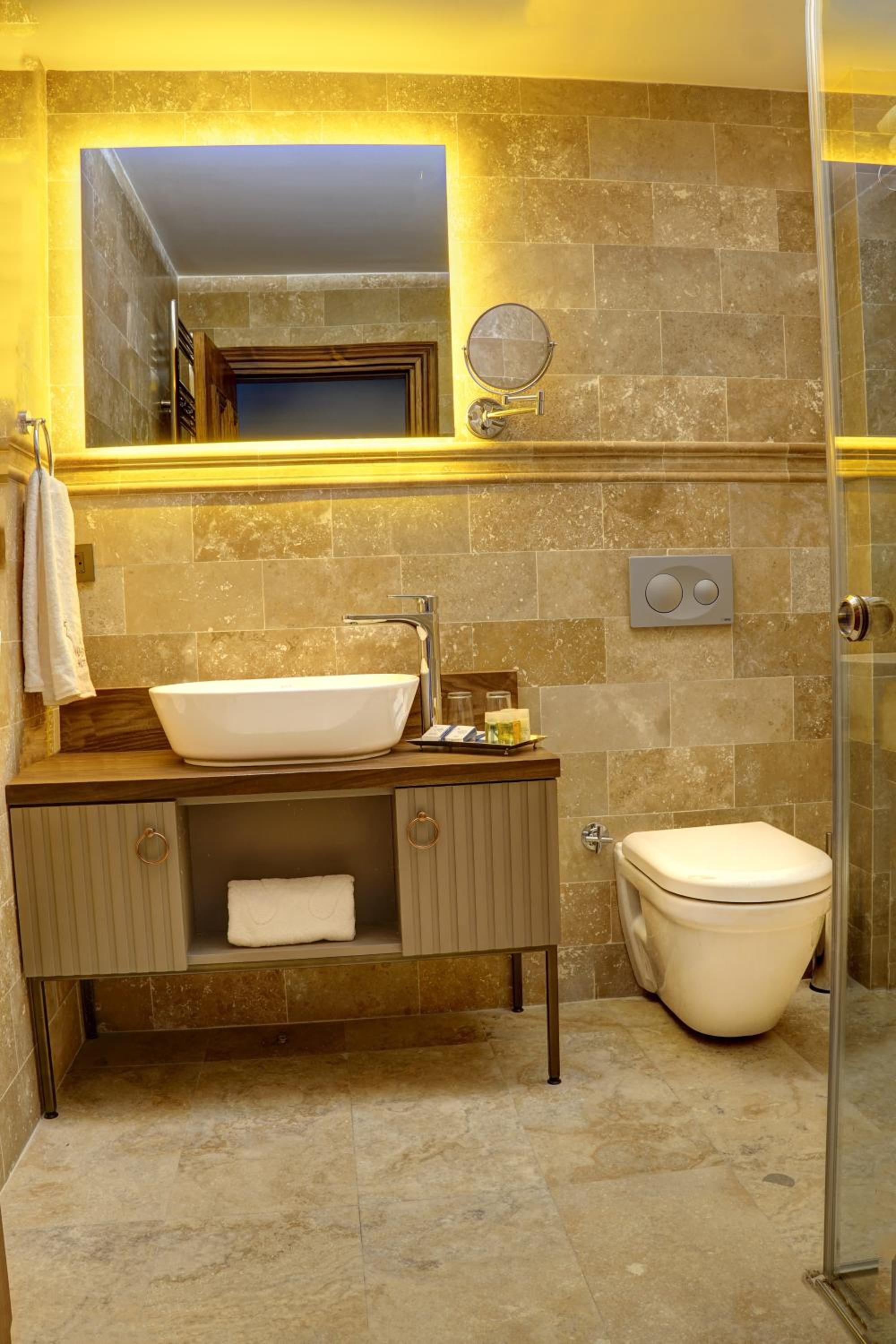 Family Suite - Photo 6