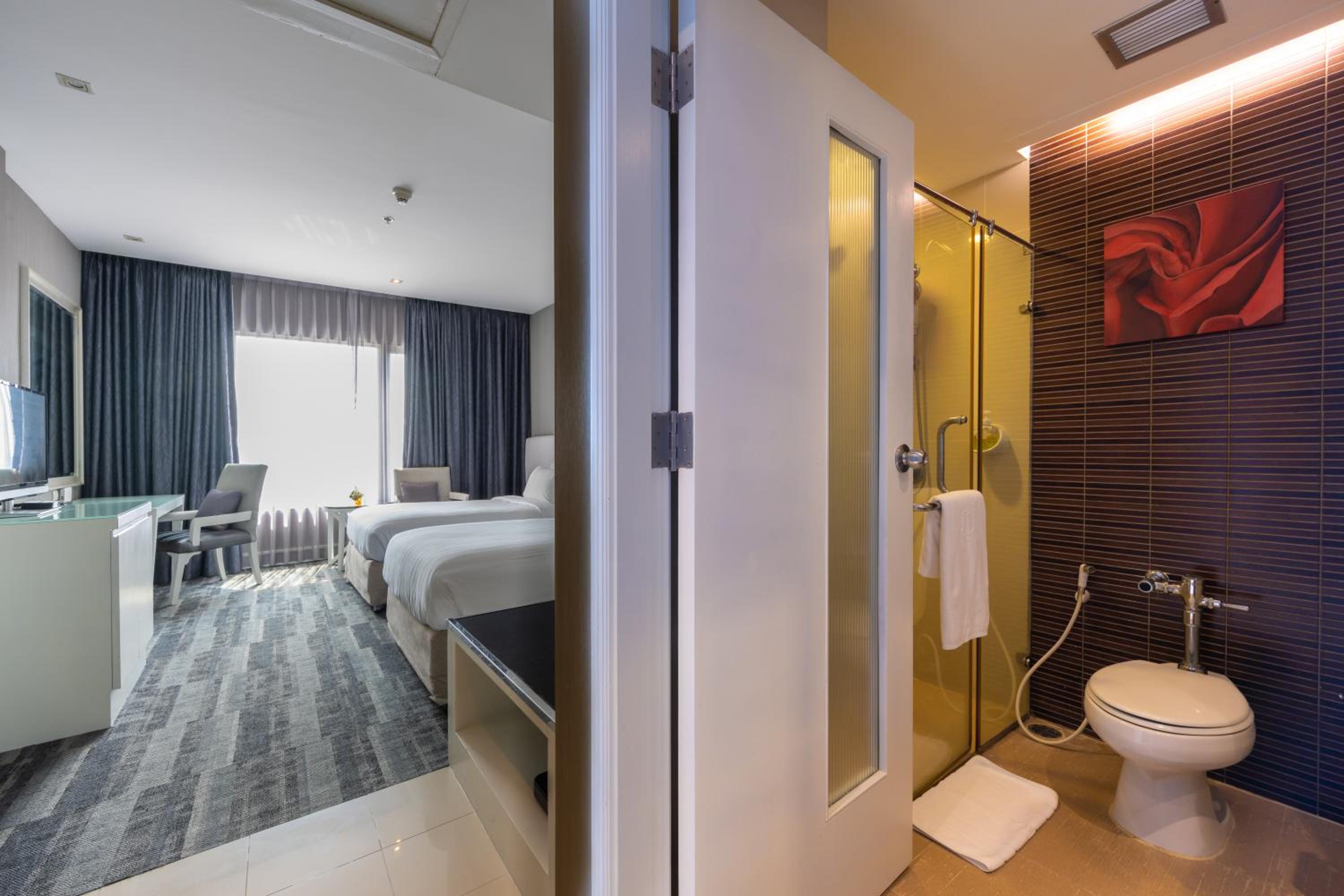 Deluxe Twin Room - Photo 6