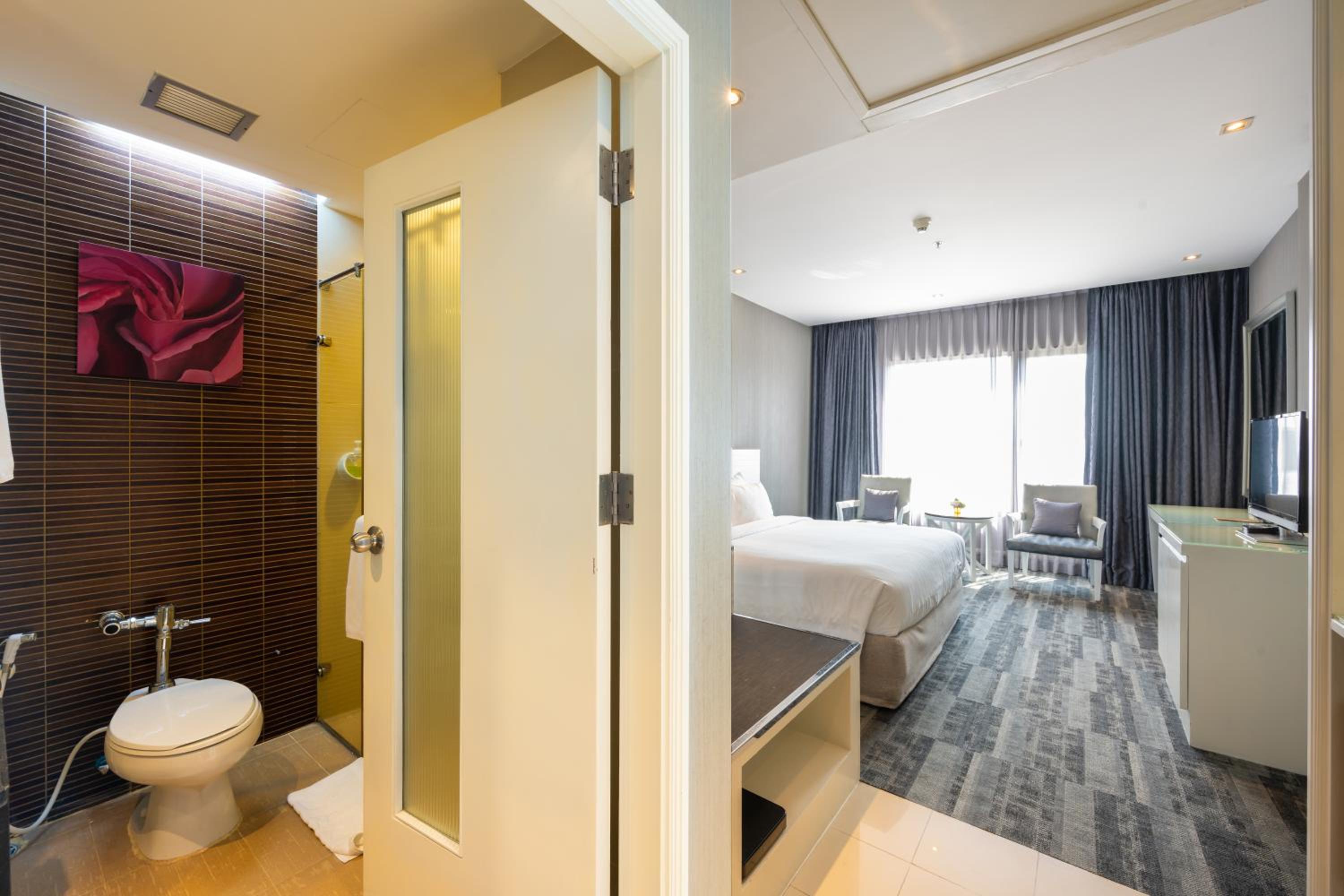 Deluxe Double Room - Photo 6