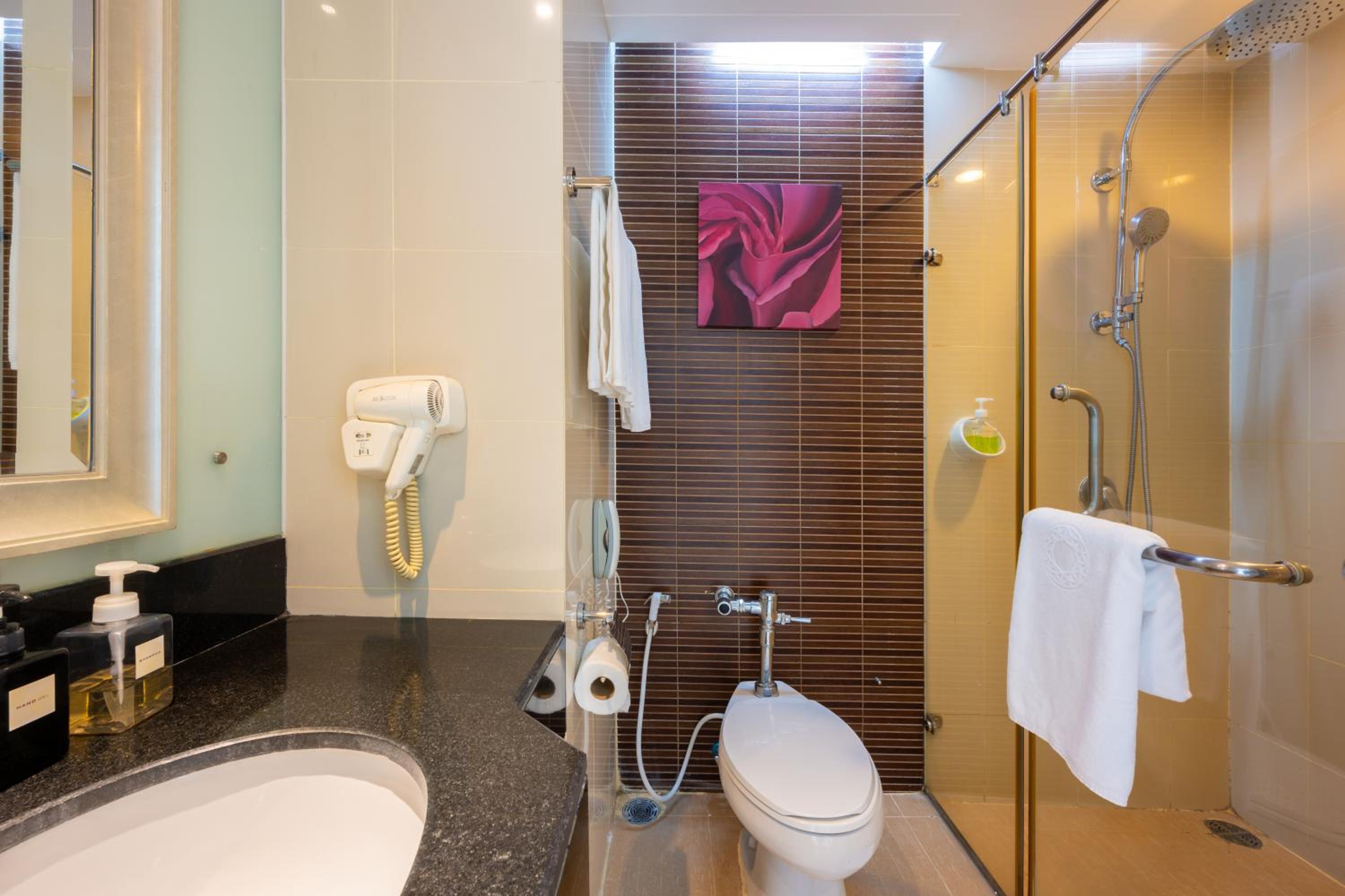 Deluxe Double Room - Photo 7