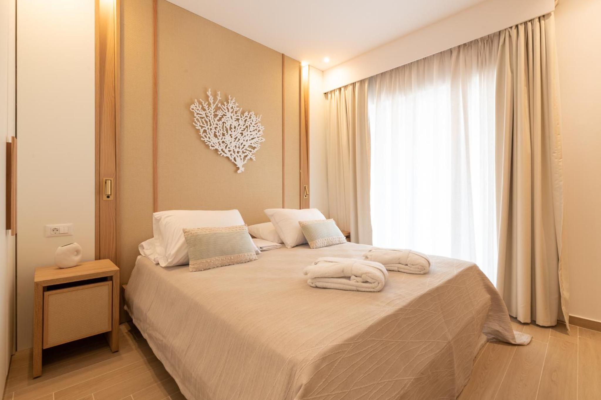 Deluxe Double Room - Photo 1