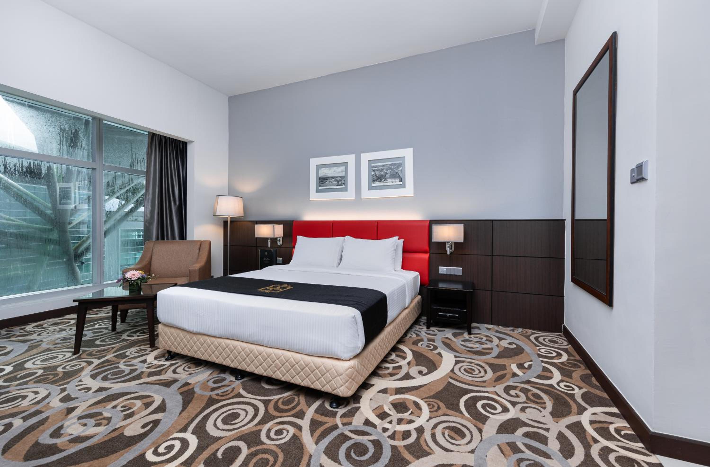 Superior King Room - Photo 2