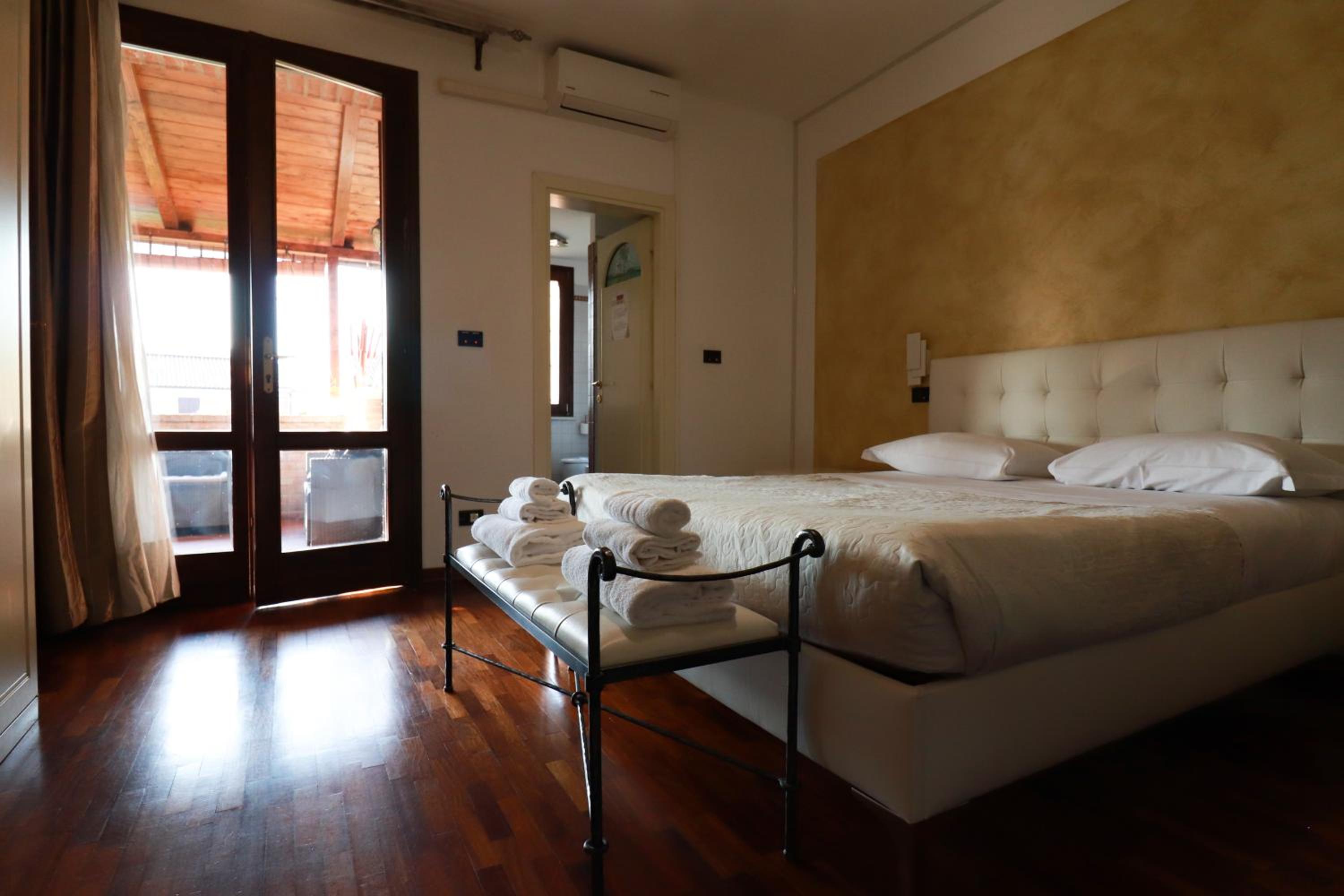 Superior Double Room photo 2