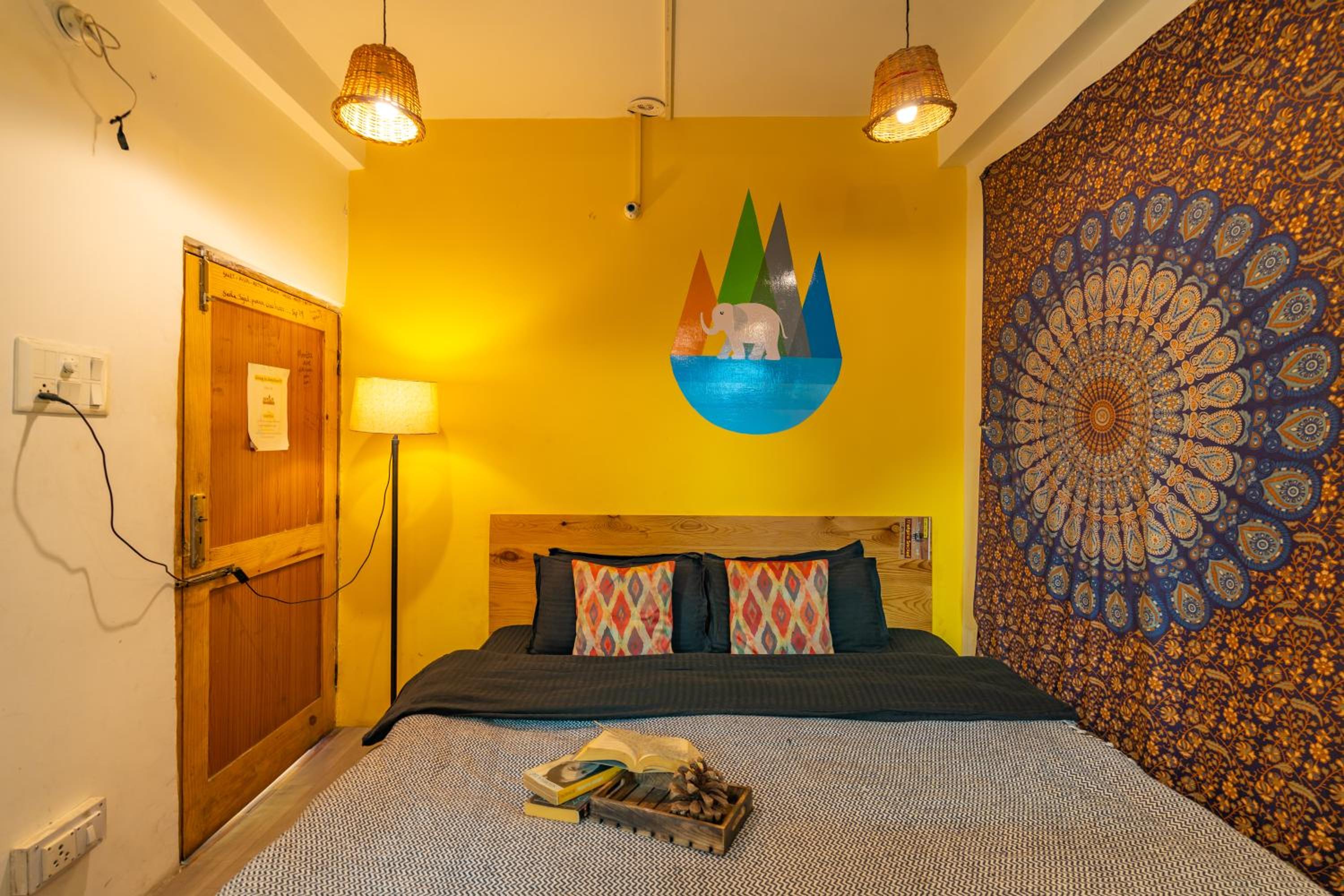 Double or Twin Room with Private Bathroom - Photo 14